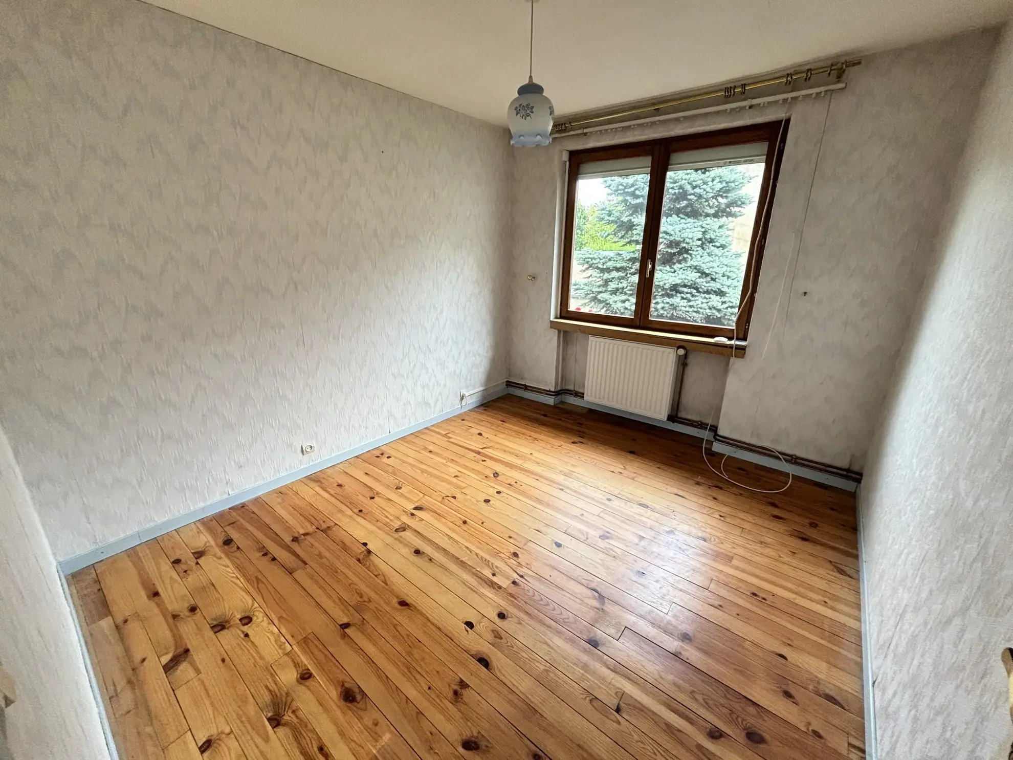 Maison de ville à vendre à Cusset, 116 m² avec garage et jardin 