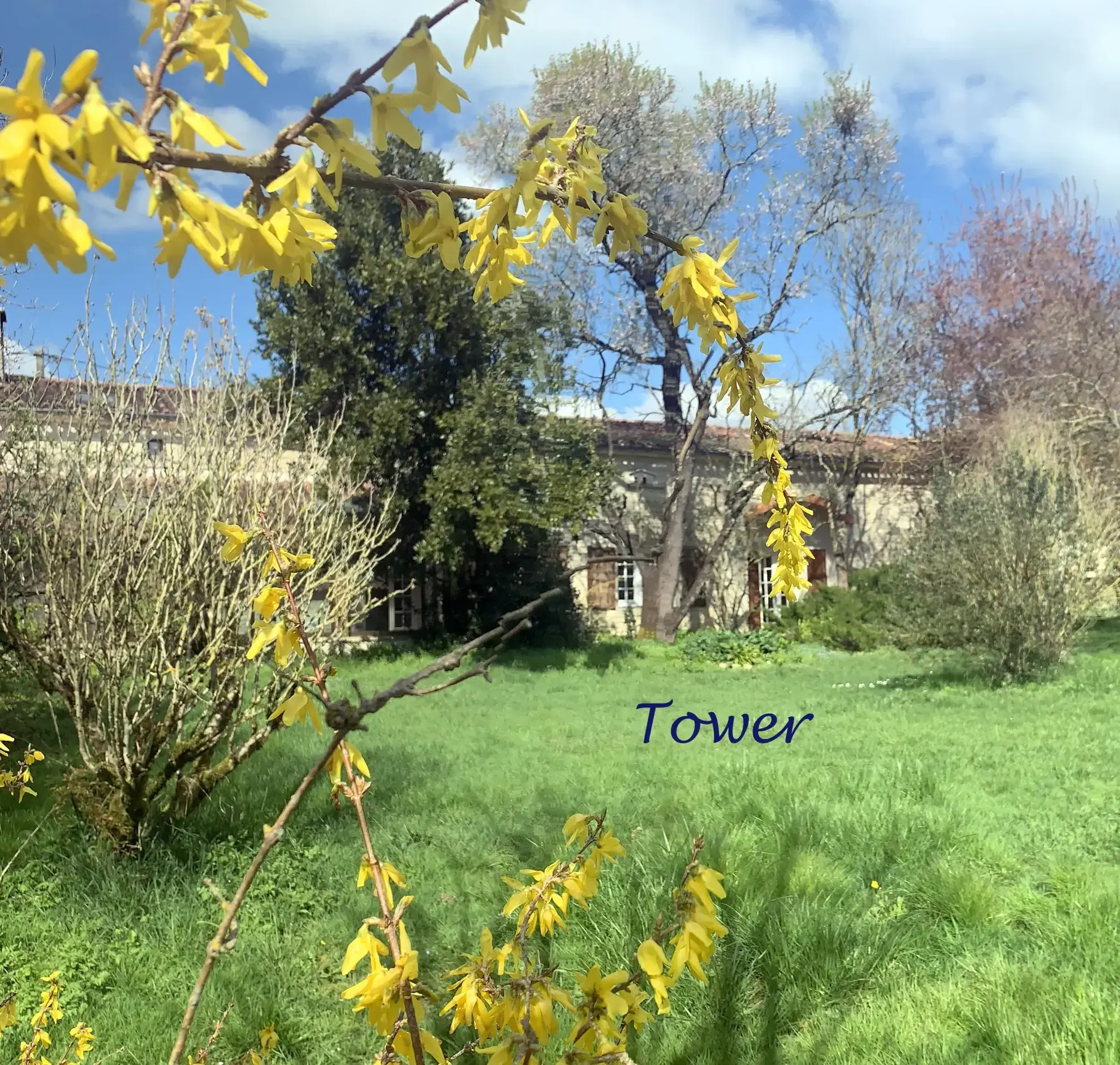 Maison de 160 m² à Verdille (16140) avec 4 chambres et terrain de 1700 m² 