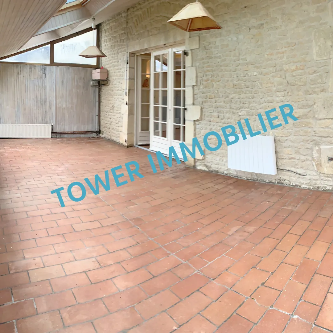 Maison de 160 m² à Verdille (16140) avec 4 chambres et terrain de 1700 m² 