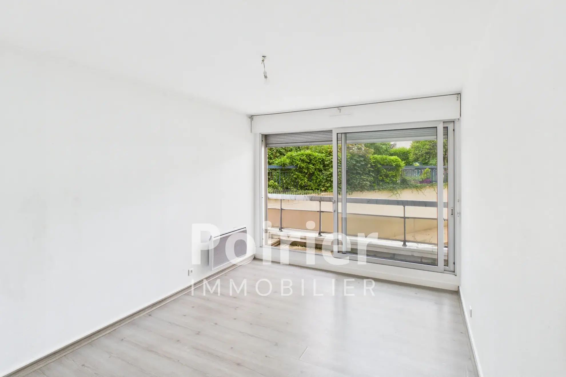 Appartement T2 de 60m² avec Balcon à Évian-les-Bains, Vue Lac 