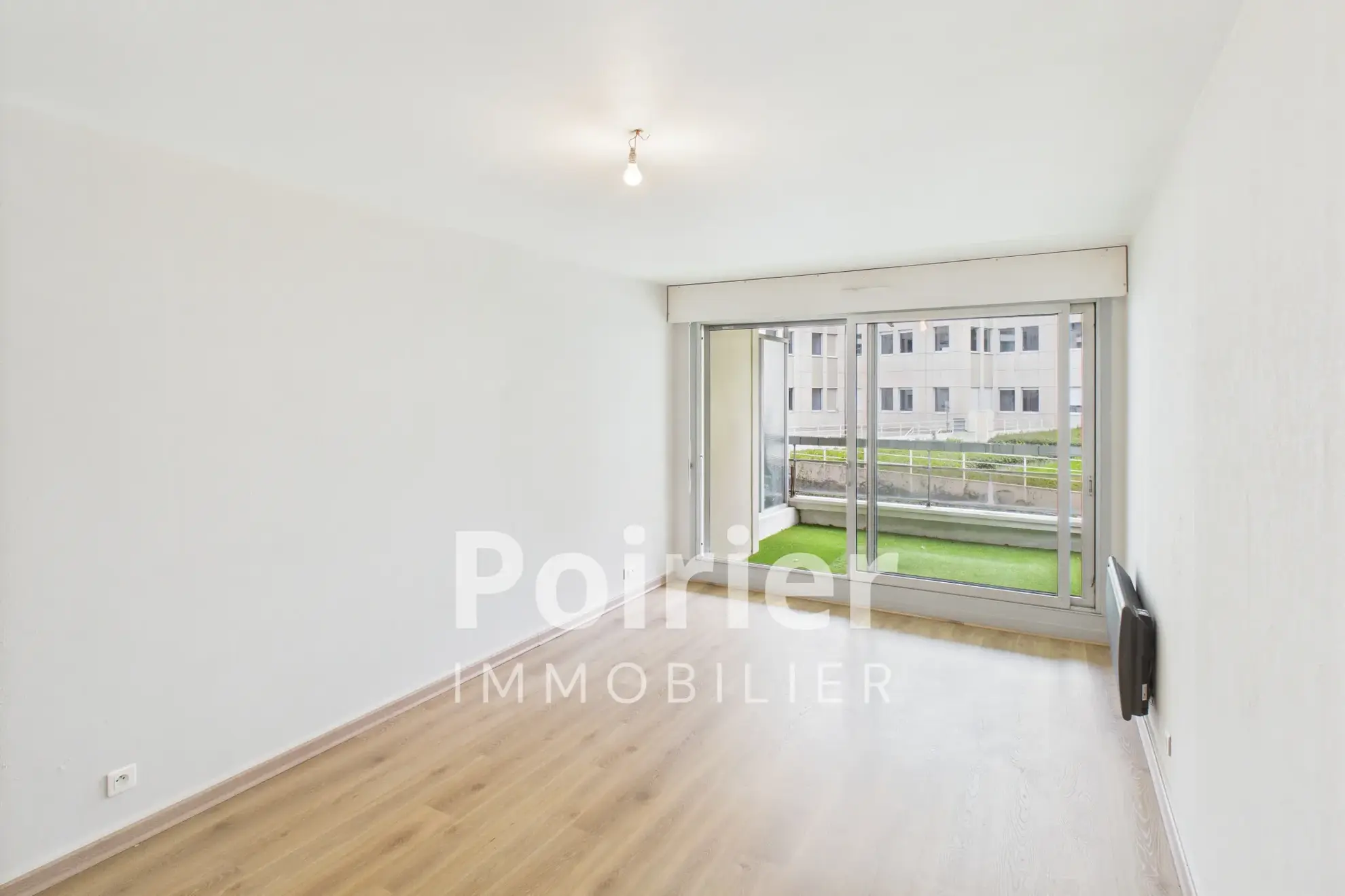 Appartement T2 de 60m² avec Balcon à Évian-les-Bains, Vue Lac 