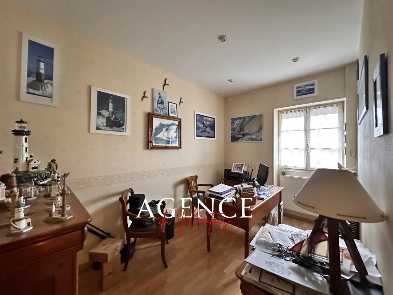 Ferme en pierre à Longueville avec jardin, garage et 6 chambres 