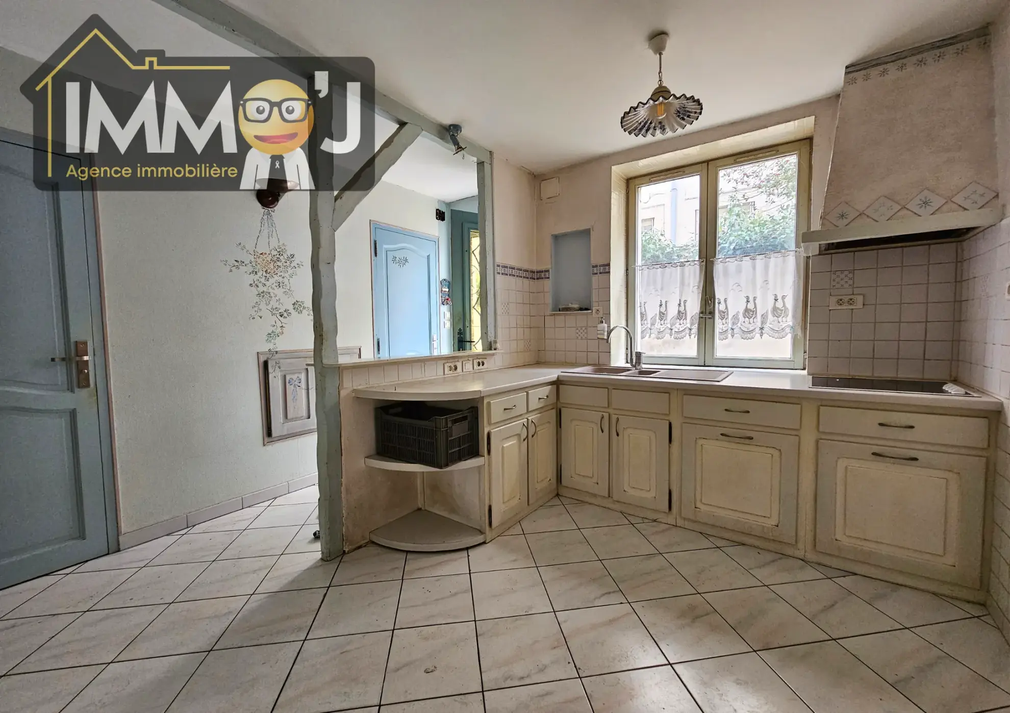 Appartement 4 chambres avec cour et cave à Nancy - Idéal famille ou investissement 