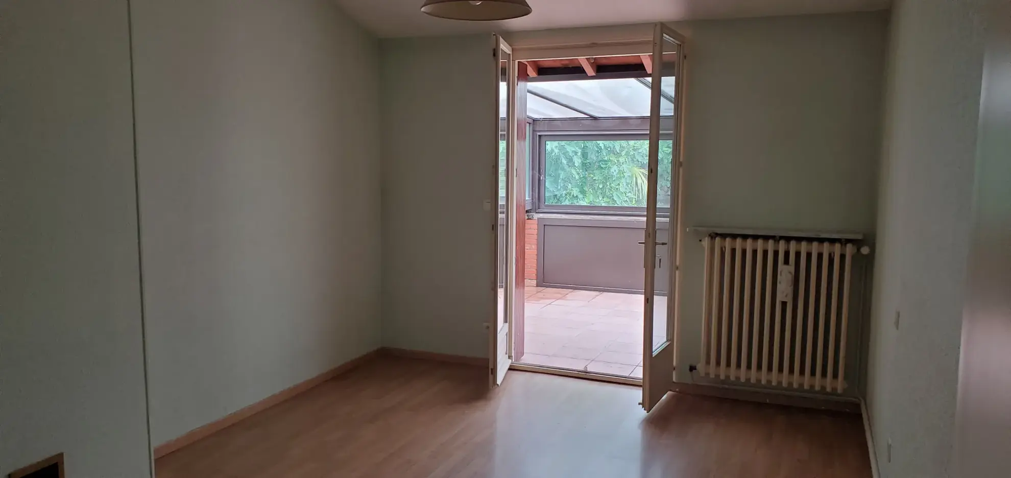 Maison mitoyenne à Gaillac avec terrain et dépendance - Centre-ville 