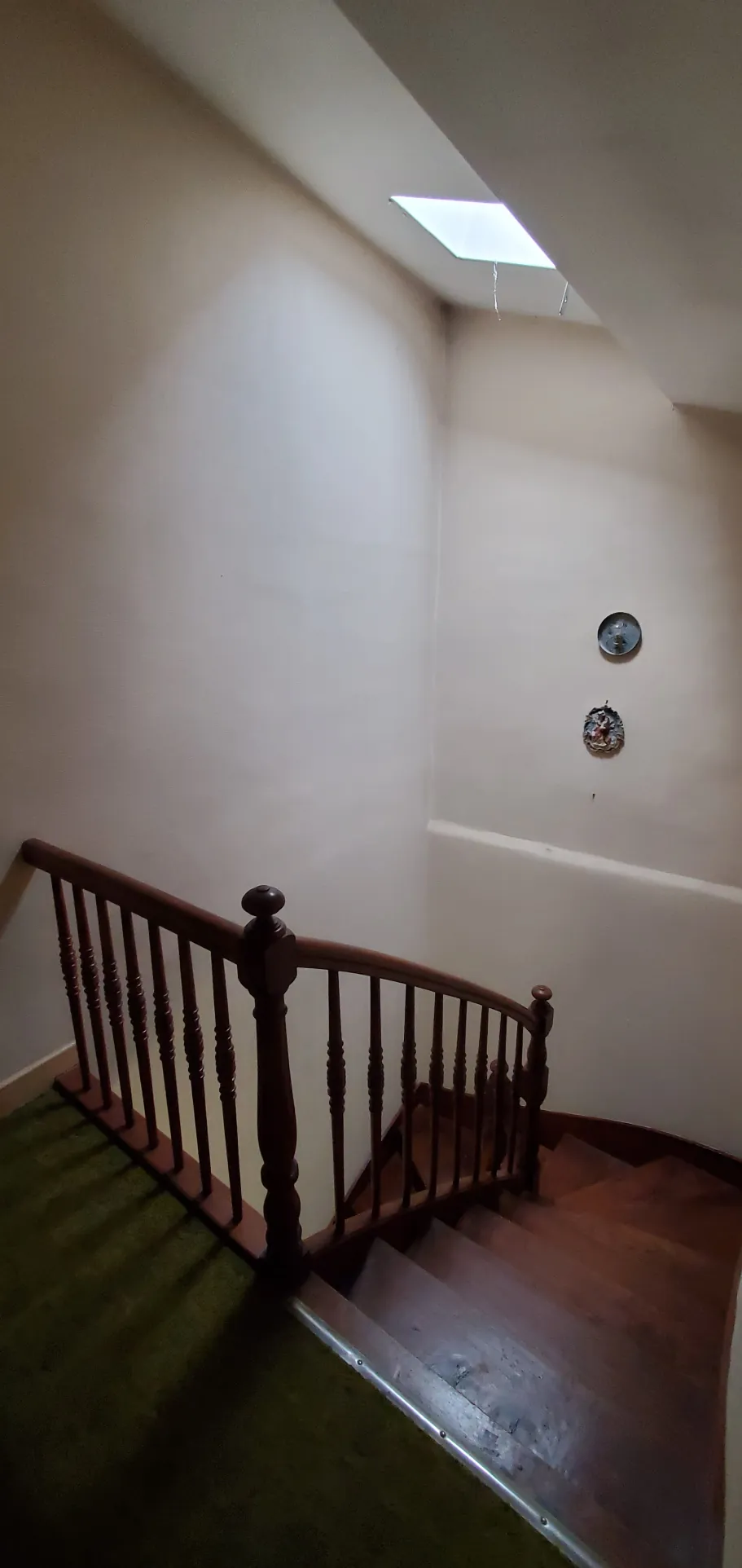 Maison mitoyenne à Gaillac avec terrain et dépendance - Centre-ville 