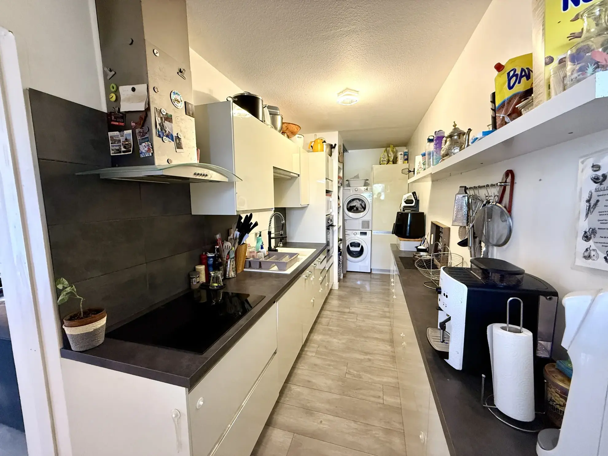 Appartement T3 avec terrasse, jardin et deux stationnements à Lunel 