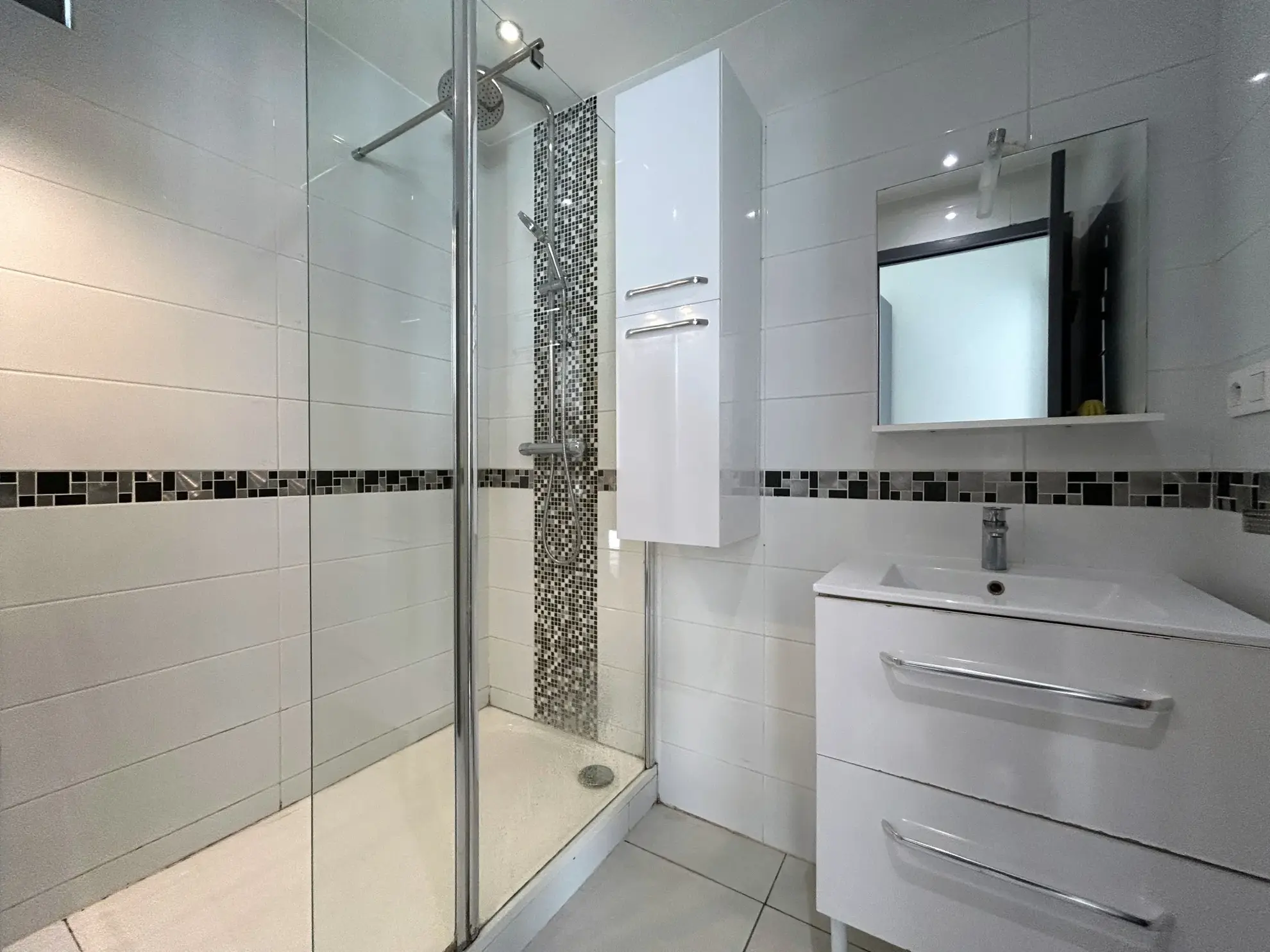 Appartement lumineux T3 de 64,92 m² avec balcon exposé sud-ouest à Marseille 