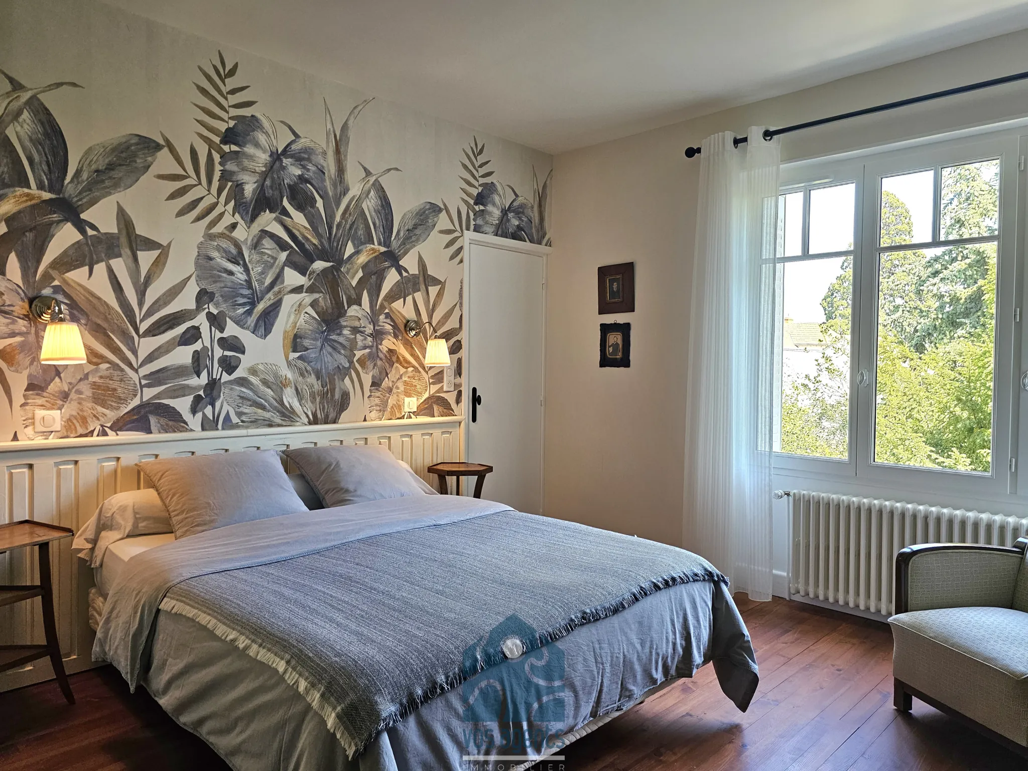 Magnifique maison rénovée de 200m² à Gannat avec cour et garage 