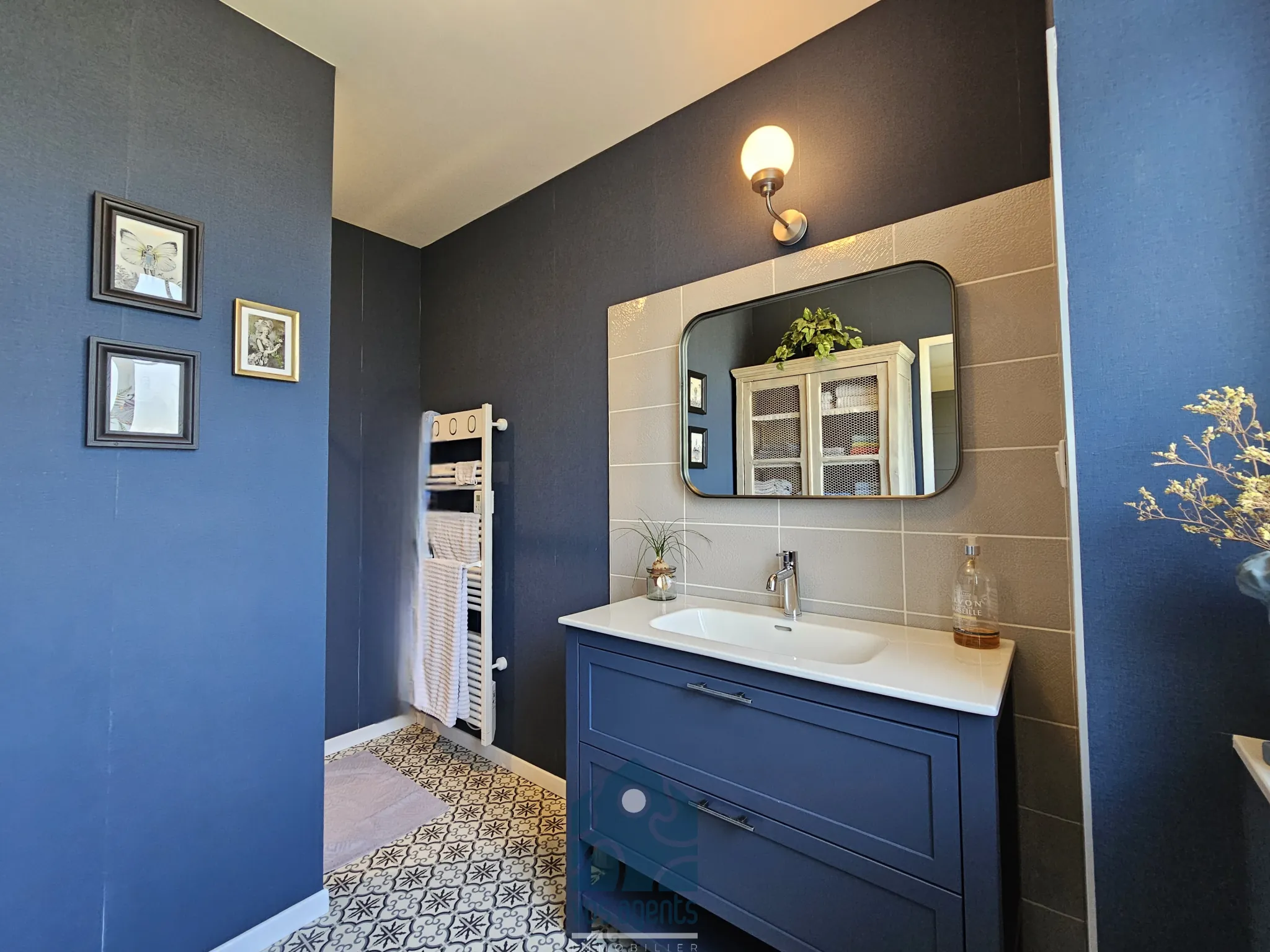 Magnifique maison rénovée de 200m² à Gannat avec cour et garage 