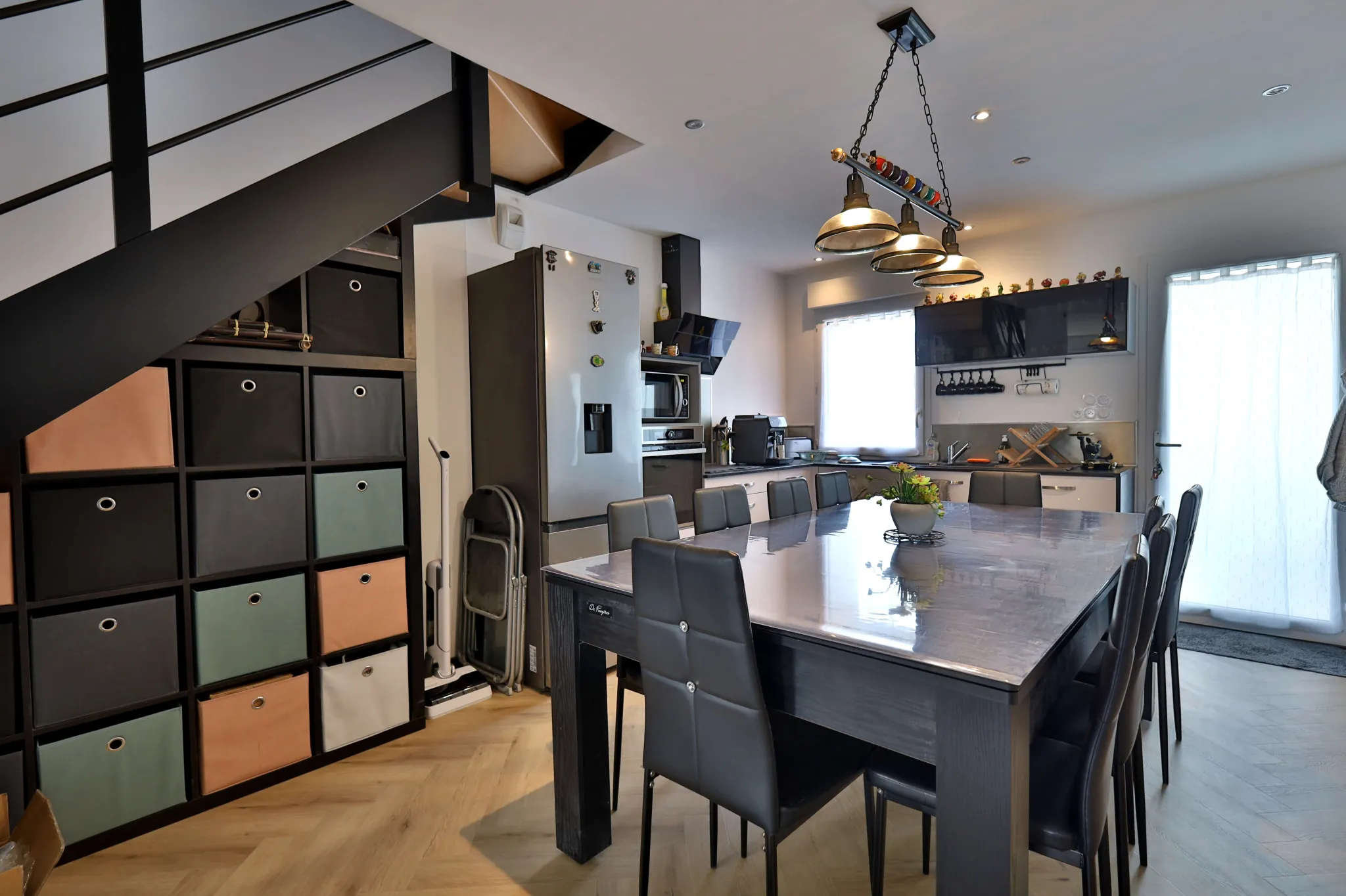 Vente appartement triplex à Oytier Saint Oblas de 94,85 m² avec terrasse et parking 