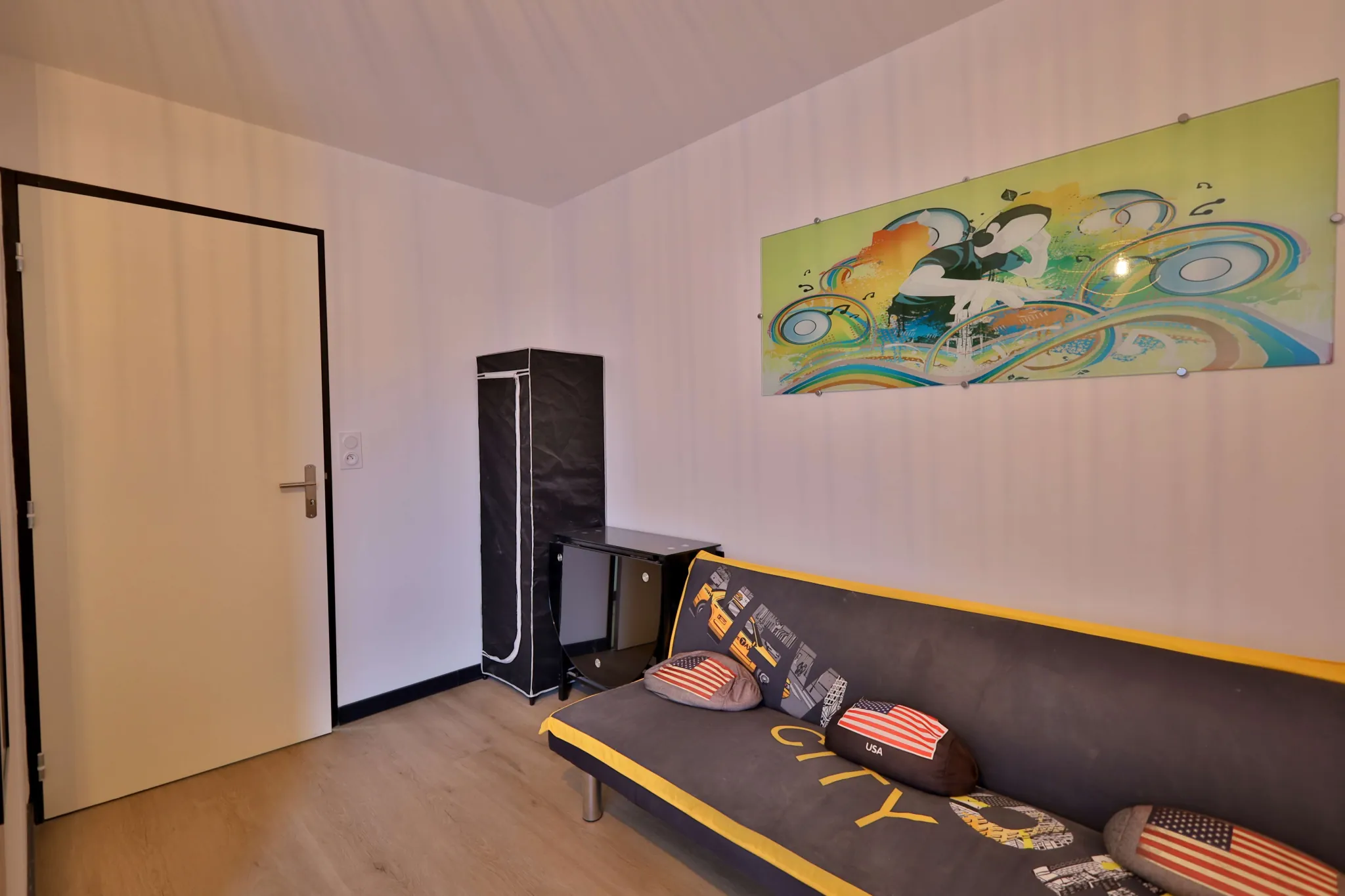 Vente appartement triplex à Oytier Saint Oblas de 94,85 m² avec terrasse et parking 