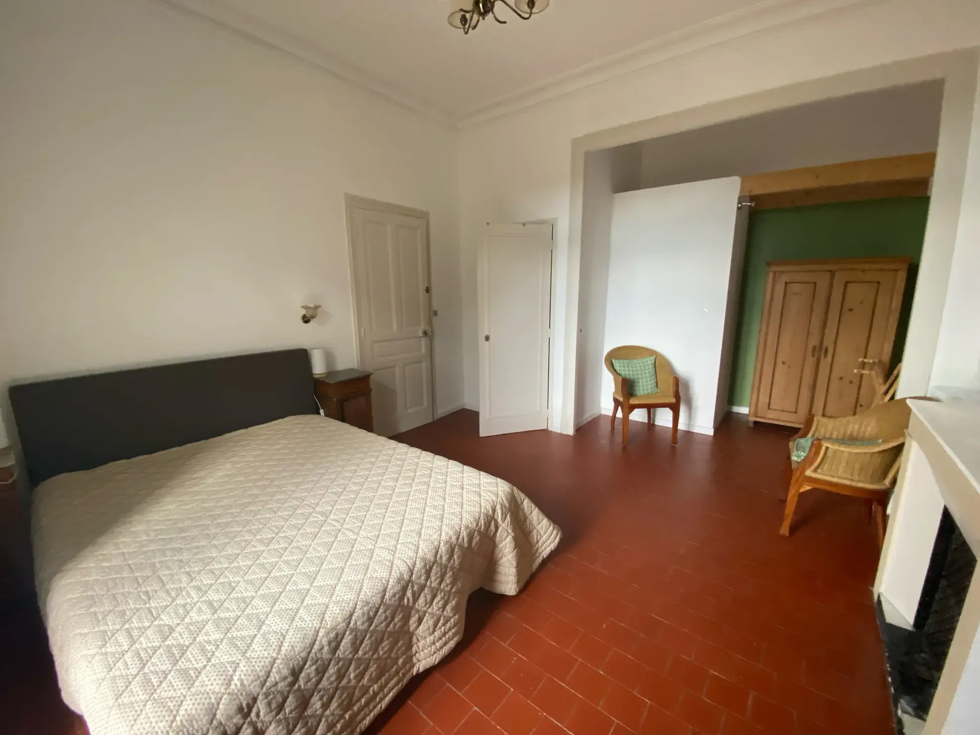 Charmante maison en pierre à Canaules et Argentieres avec jardin et terrasse 