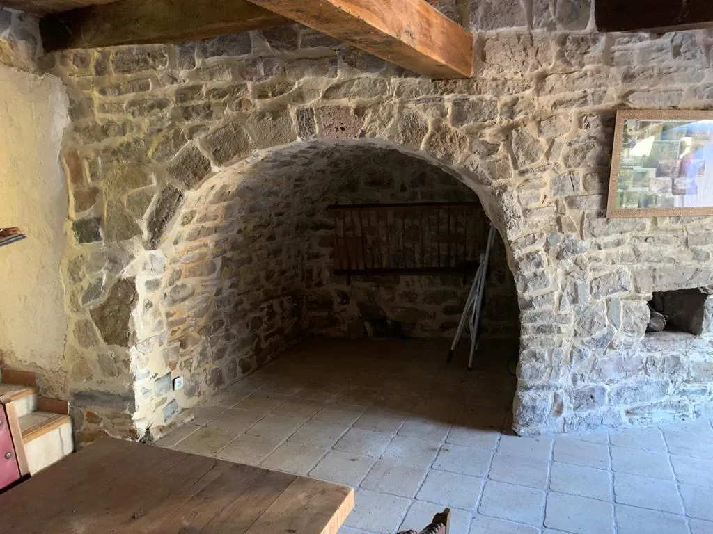 Ancienne bergerie en pierre avec vue sur le Causse, proche Saint Affrique 