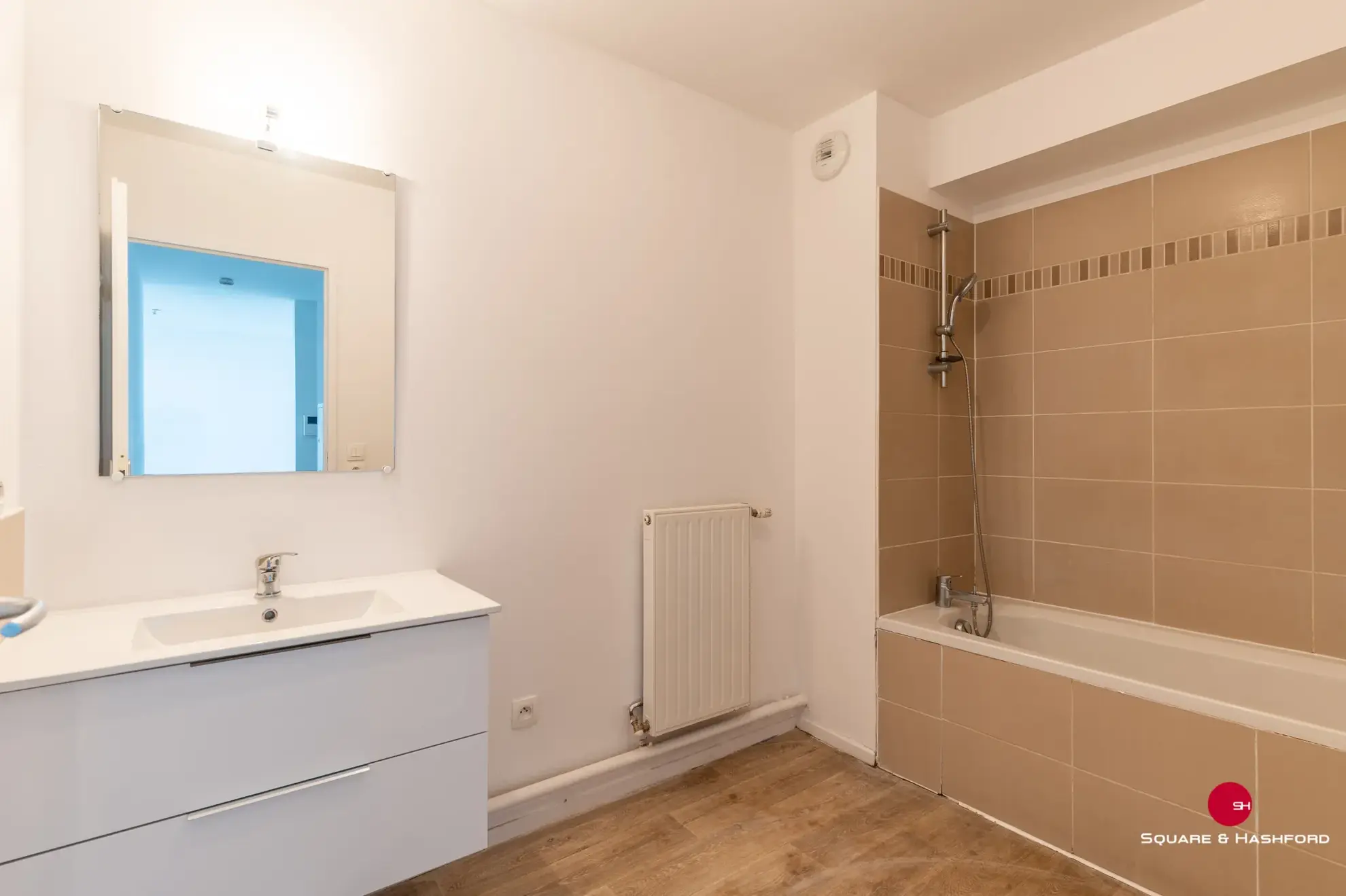 Appartement T3 lumineux avec terrasse et parking à Cenon Centre 