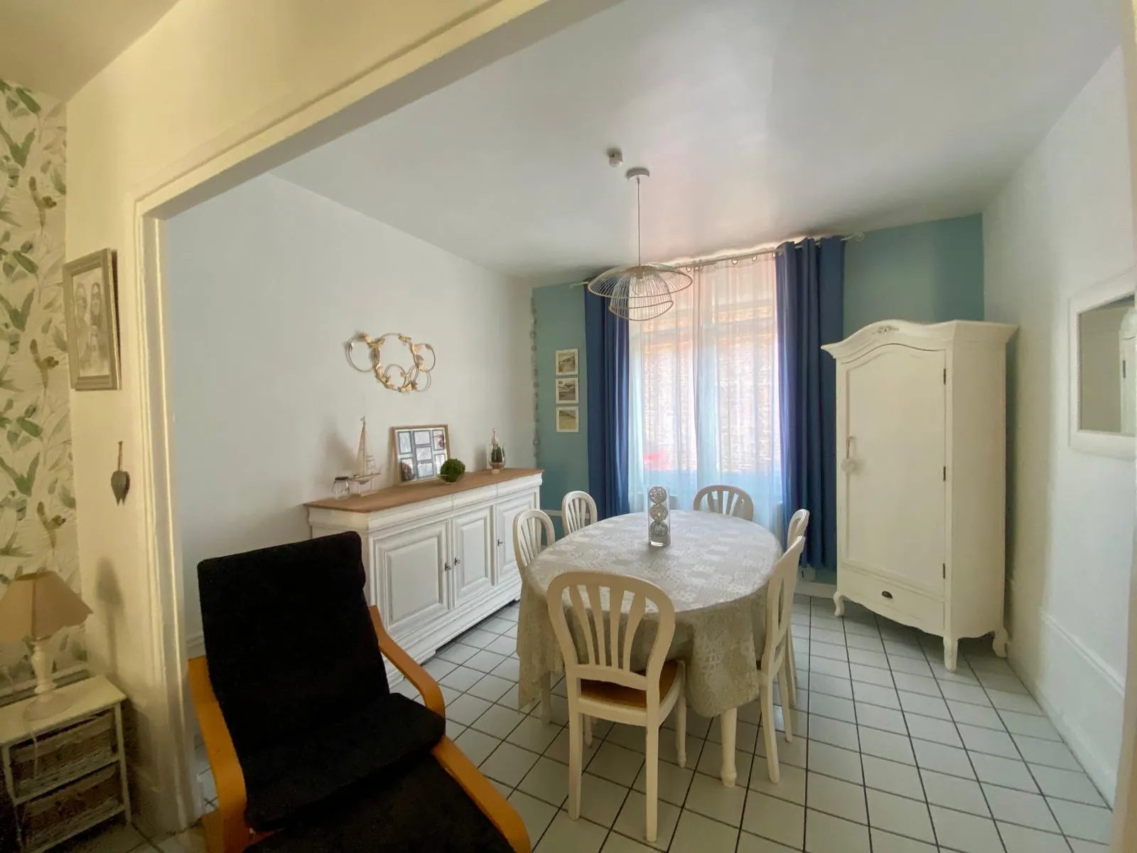 Charmante maison mitoyenne de 95 m² avec 4 chambres à Saint-Quentin 