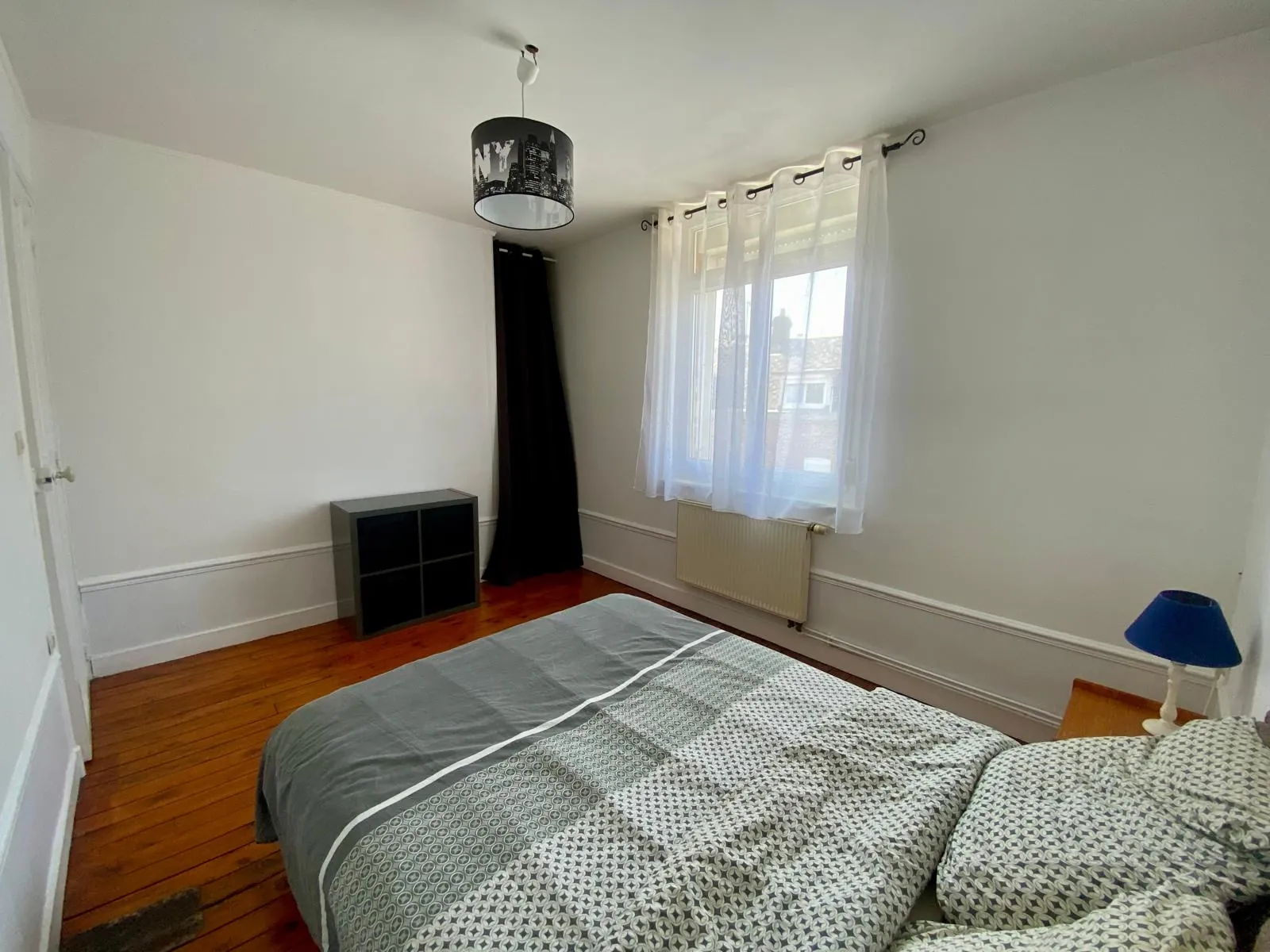 Charmante maison mitoyenne de 95 m² avec 4 chambres à Saint-Quentin 