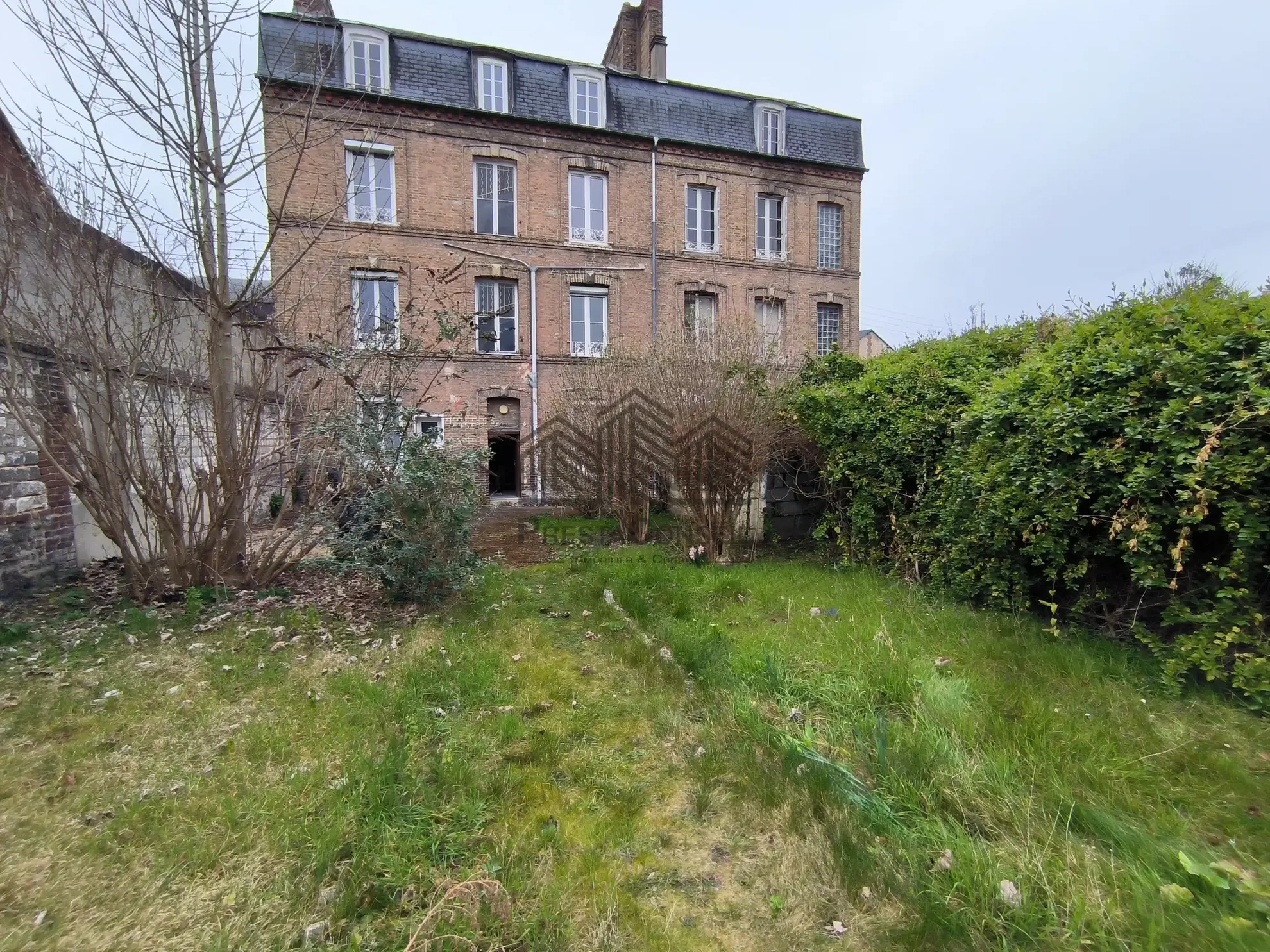 Immeuble de rapport à Caudebec-lès-Elbeuf avec 4 appartements à vendre