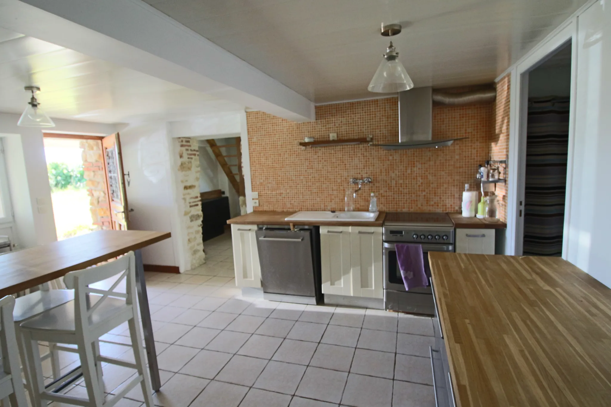Belle maison contemporaine à vendre près de Puy-l'Évêque, 4 chambres, terrain arboré