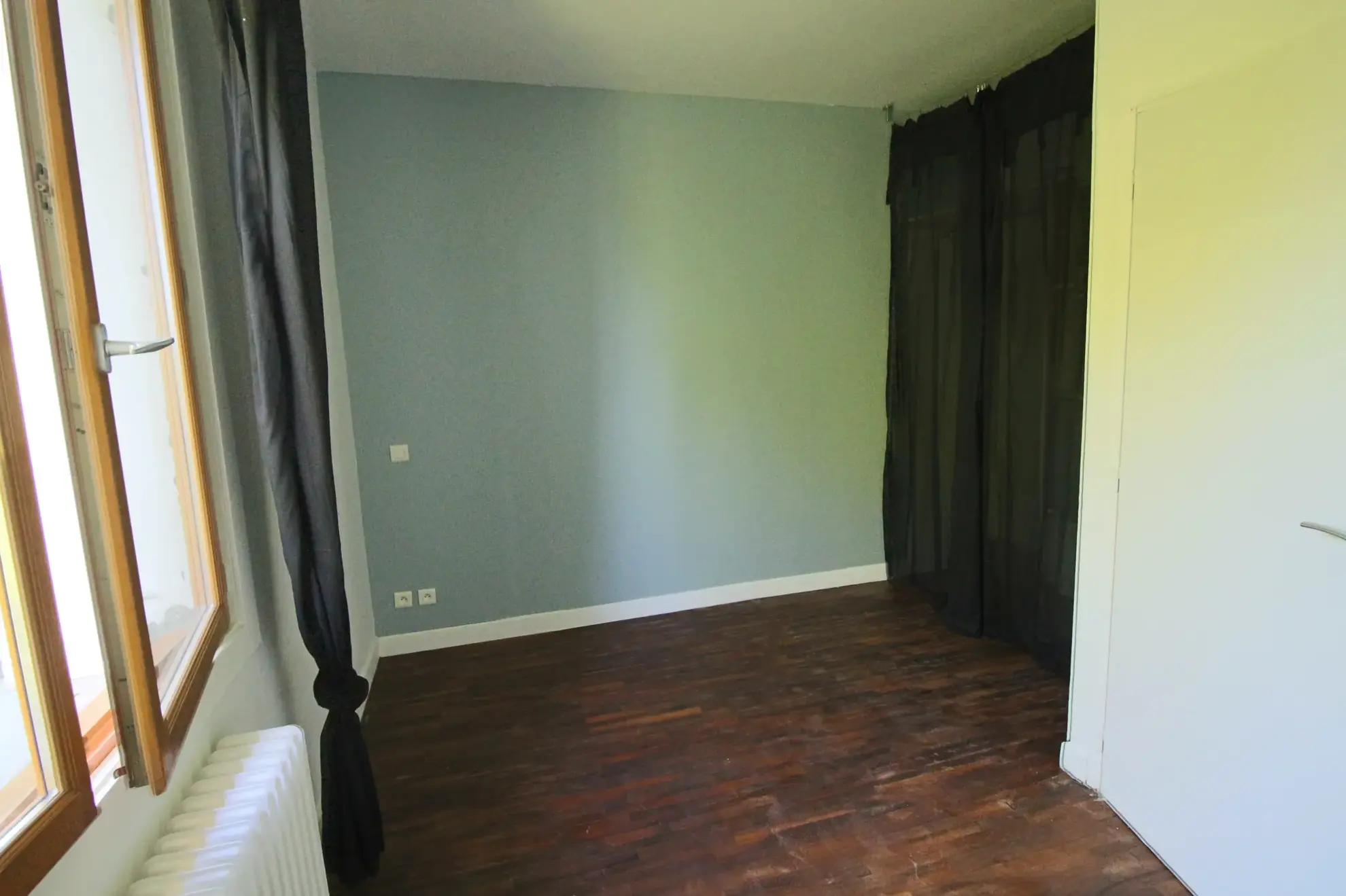 Belle maison contemporaine à vendre près de Puy-l'Évêque, 4 chambres, terrain arboré 