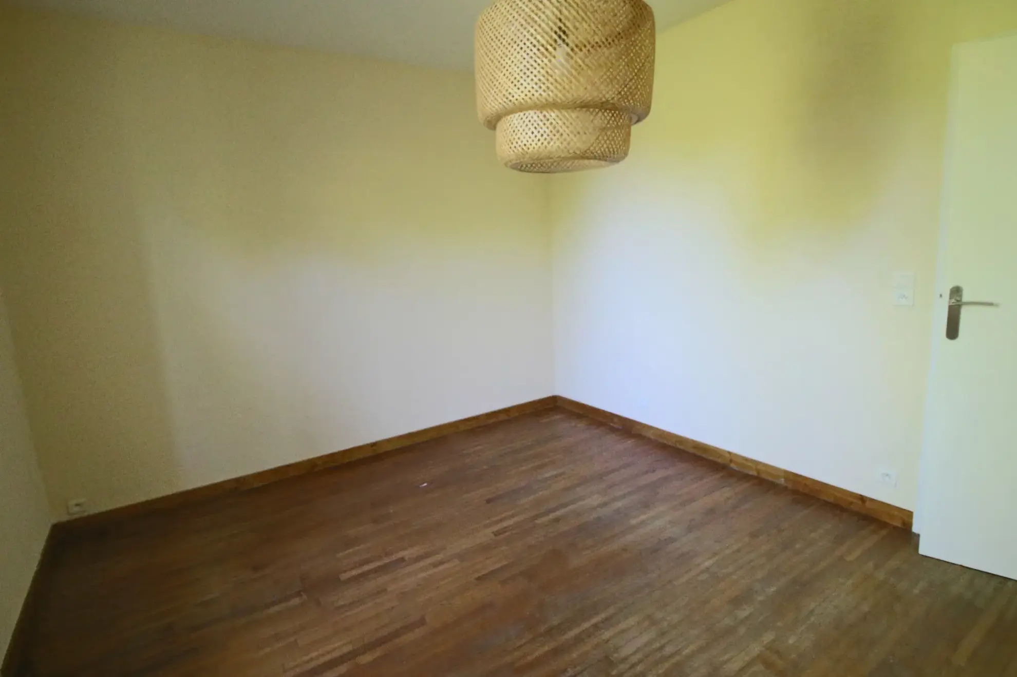 Belle maison contemporaine à vendre près de Puy-l'Évêque, 4 chambres, terrain arboré 