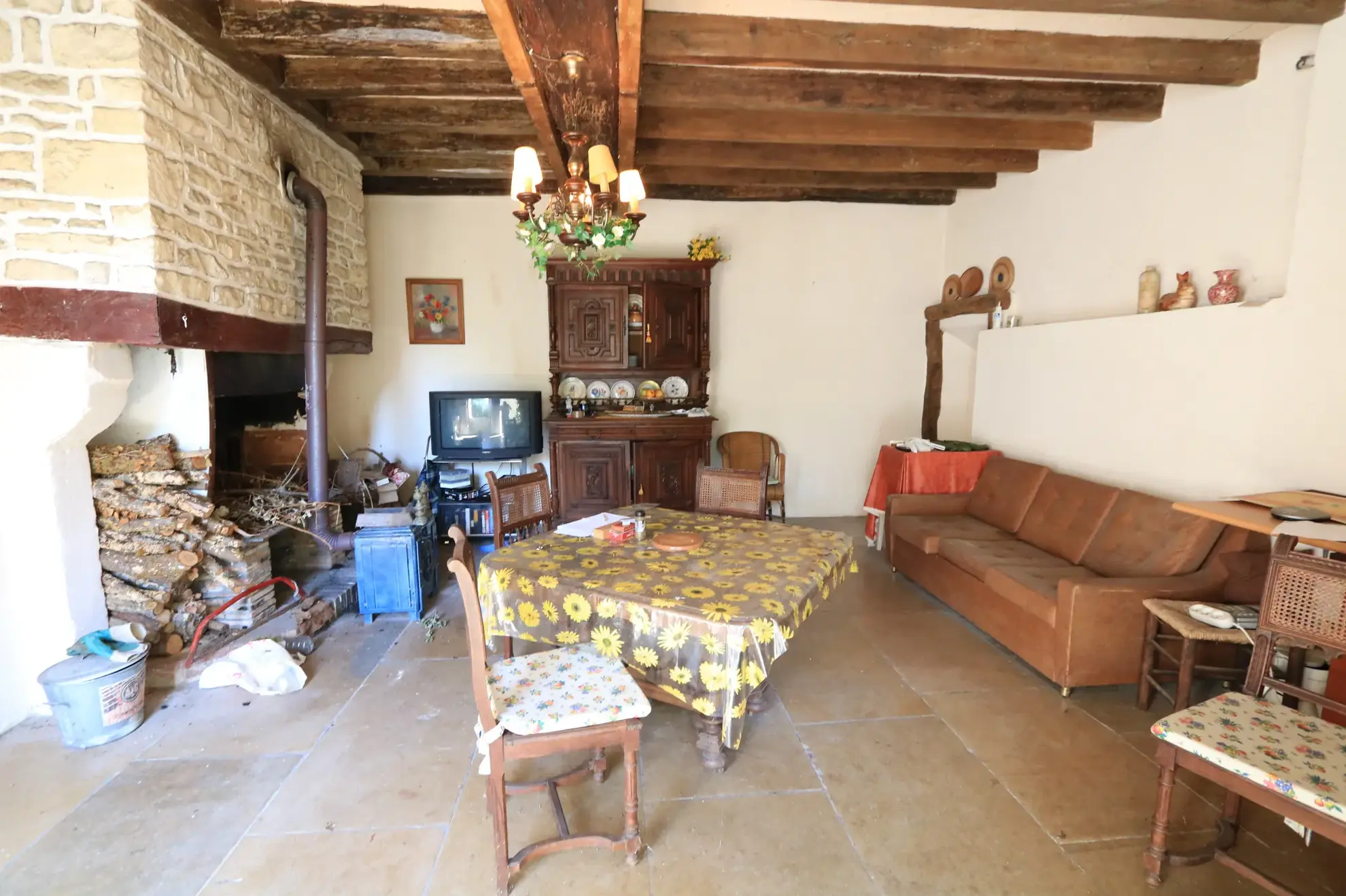 Maison ancienne avec jardin à Vézinnes de 127 m² à vendre près de Tonnerre 