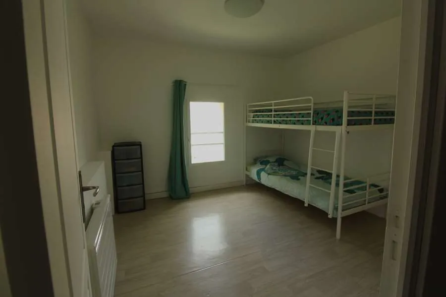 Maison en pierre de pays à Tannay - 5 chambres, jardin, garage, environnement paisible 