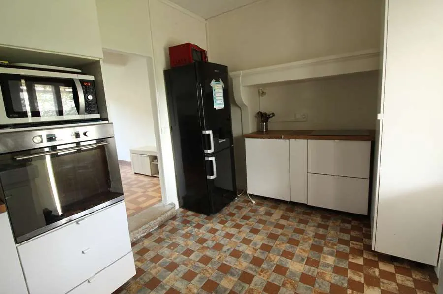 Maison en pierre de pays à Tannay - 5 chambres, jardin, garage, environnement paisible 