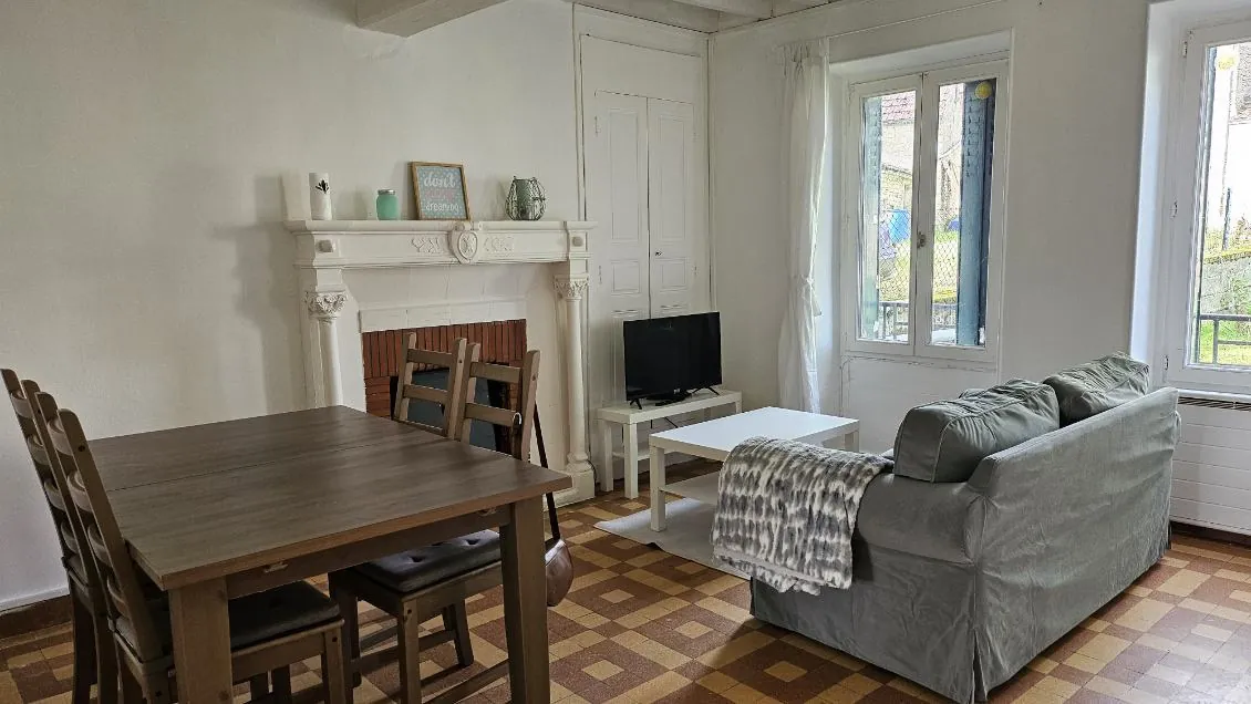 Maison en pierre de pays à Tannay - 5 chambres, jardin, garage, environnement paisible 