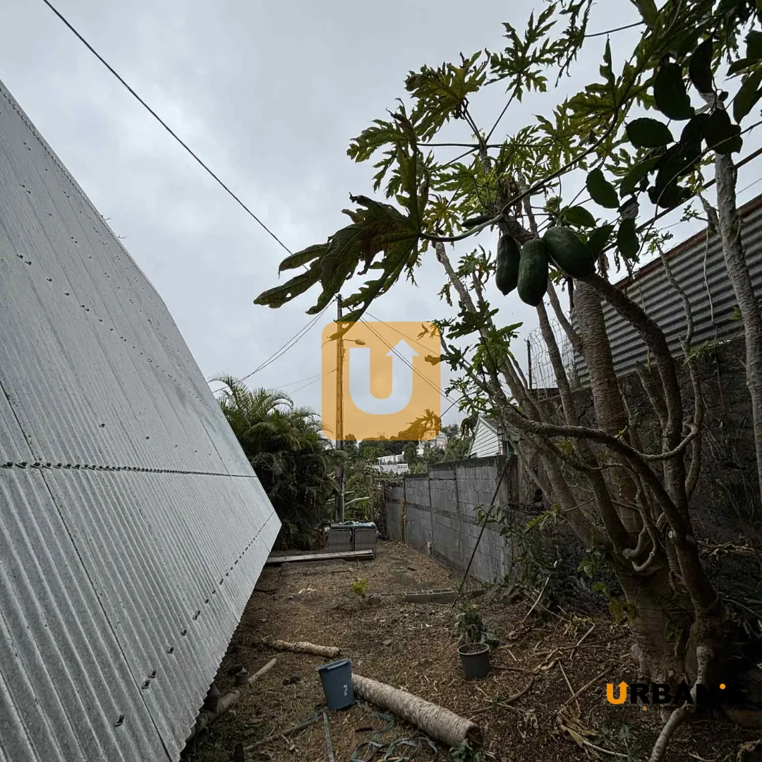 Maison à rénover sur terrain de 600m² à Bois de Nèfles, Saint Paul 