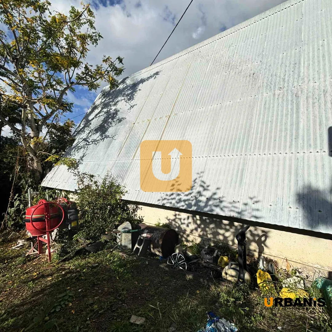 Maison à rénover sur terrain de 600m² à Bois de Nèfles, Saint Paul 