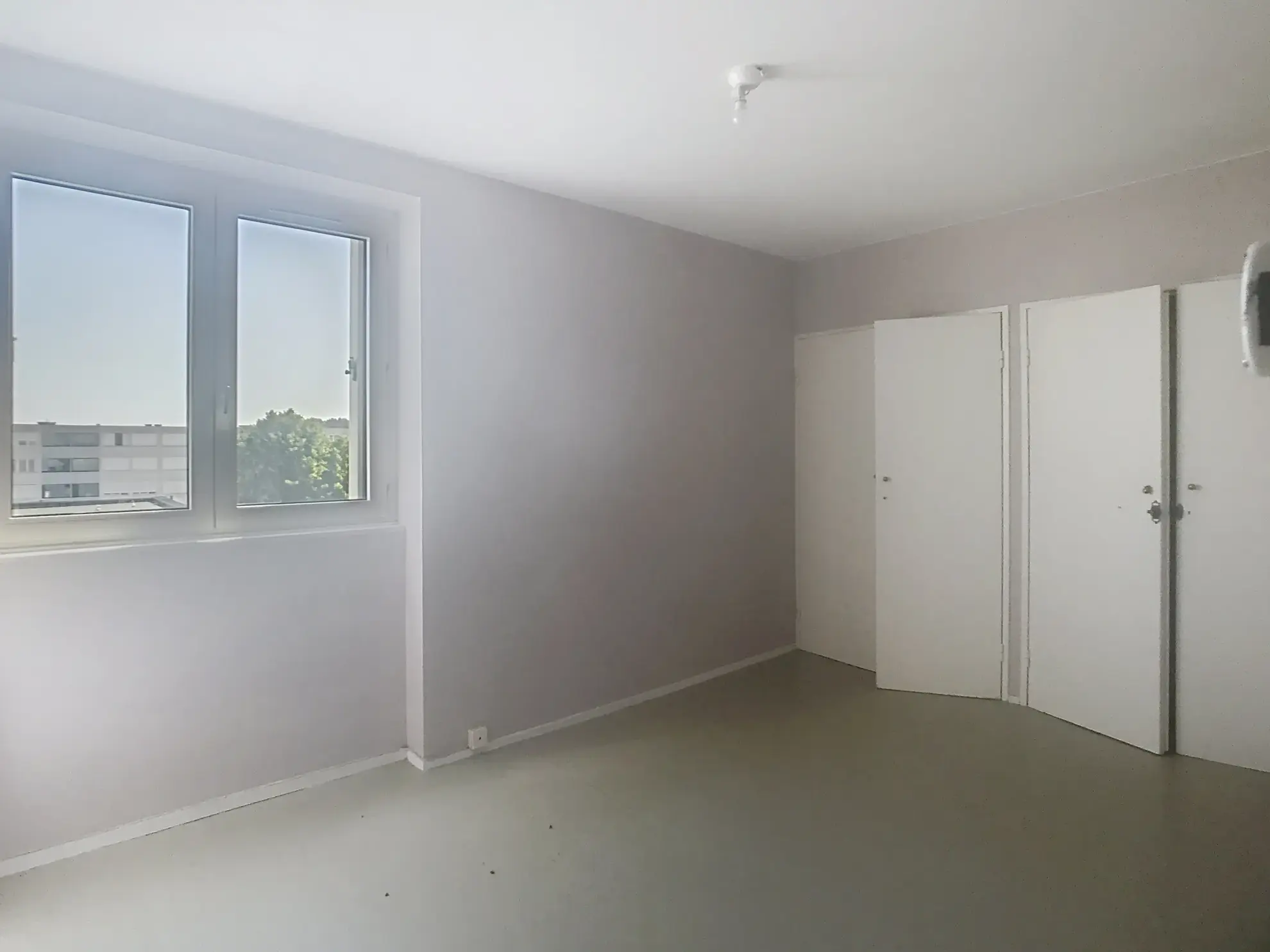Appartement T5 lumineux avec vue Pyrénées à Mourenx à saisir pour 94 000 € 