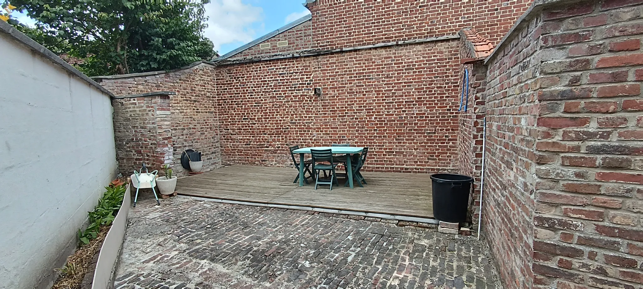 À vendre maison de ville de 74 m² avec 3 chambres à Villers-Bretonneux 