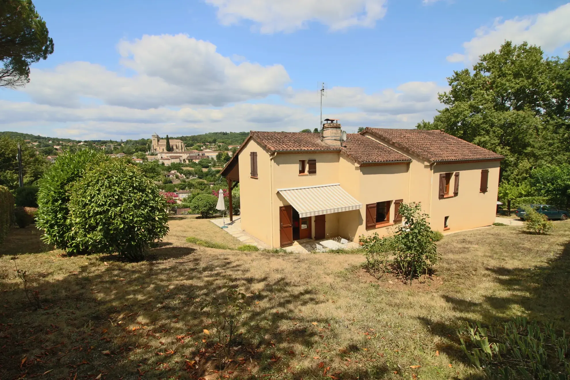 Belle maison d'architecte avec vue panoramique sur Puy-l’Évêque 