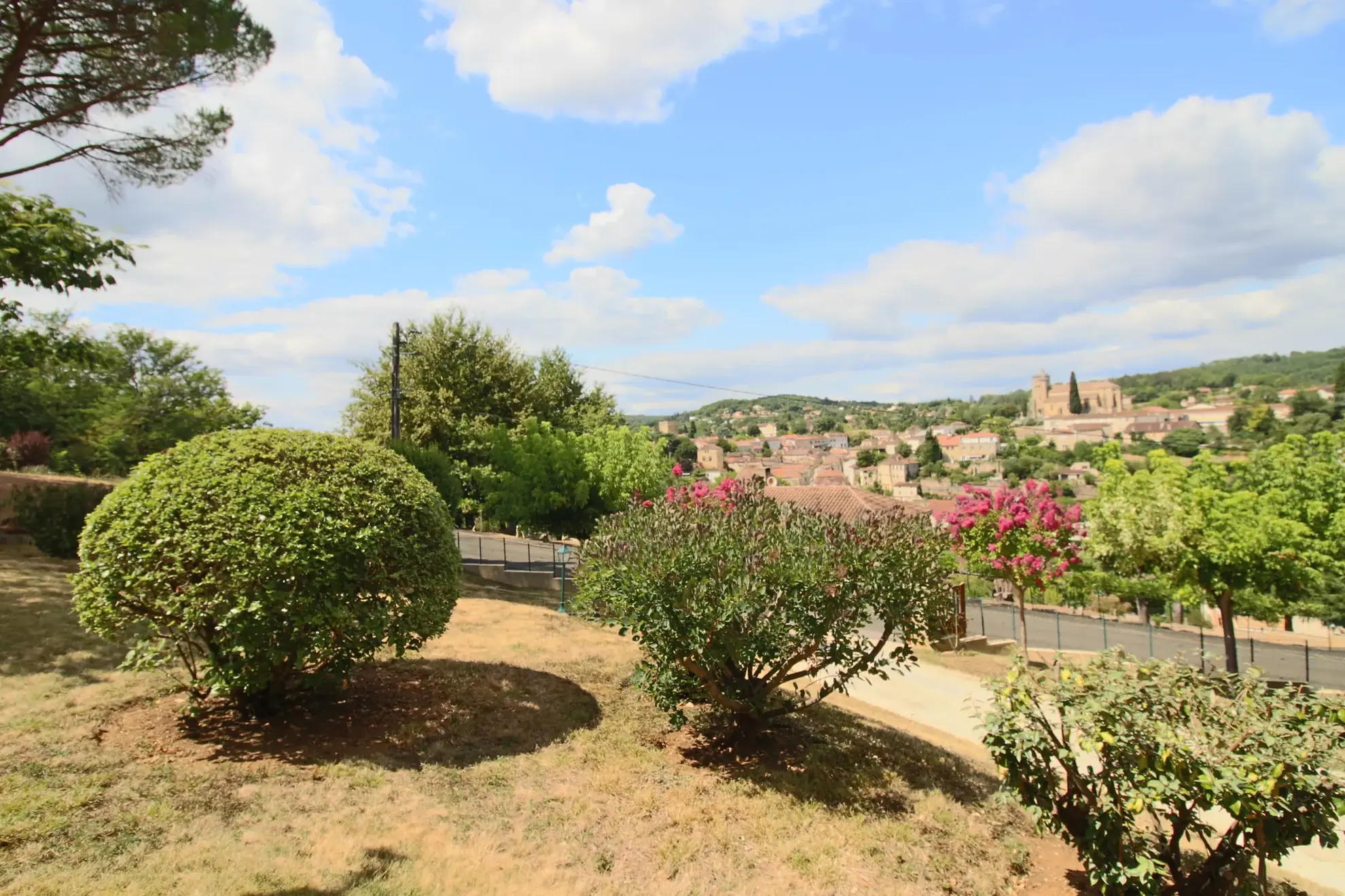 Belle maison d'architecte avec vue panoramique sur Puy-l’Évêque 