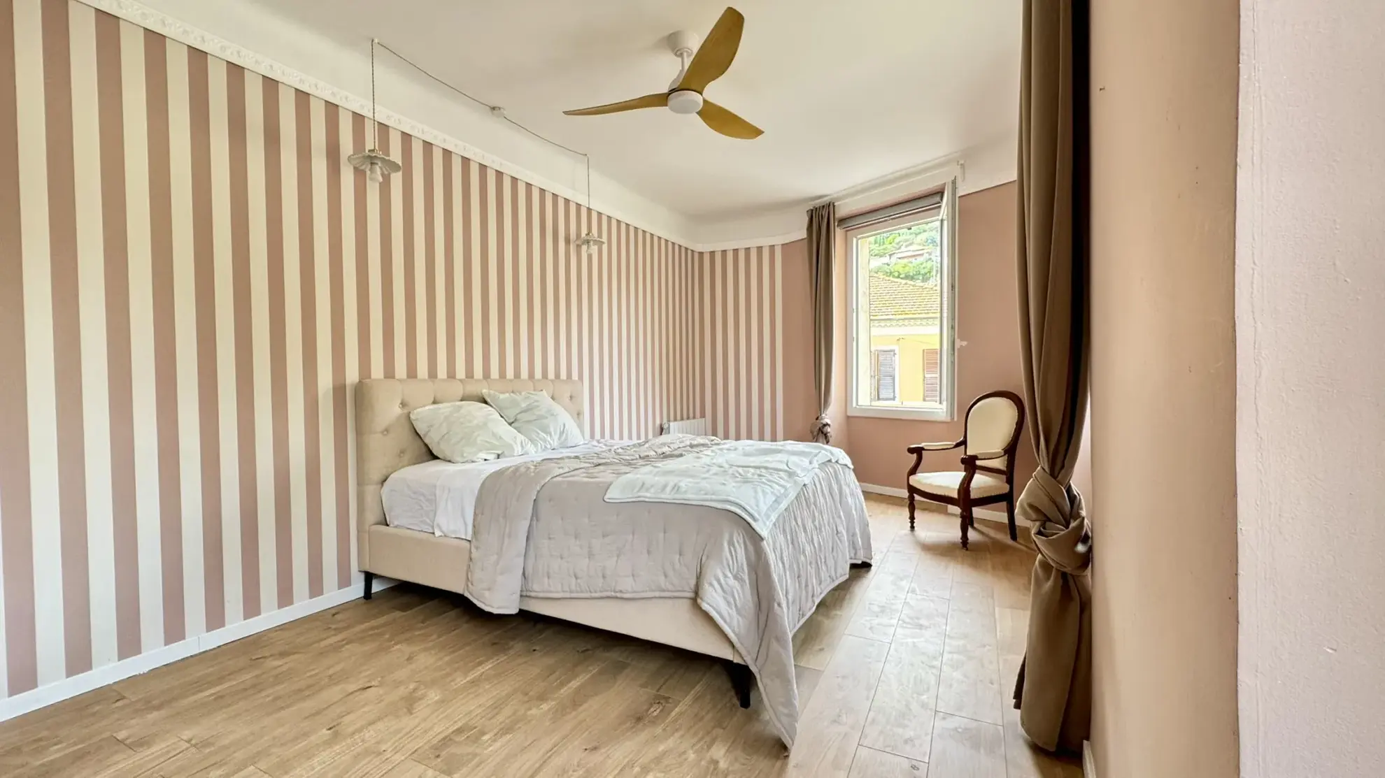 Appartement T3 rénové avec garage à Hyères, quartier Paul Long 