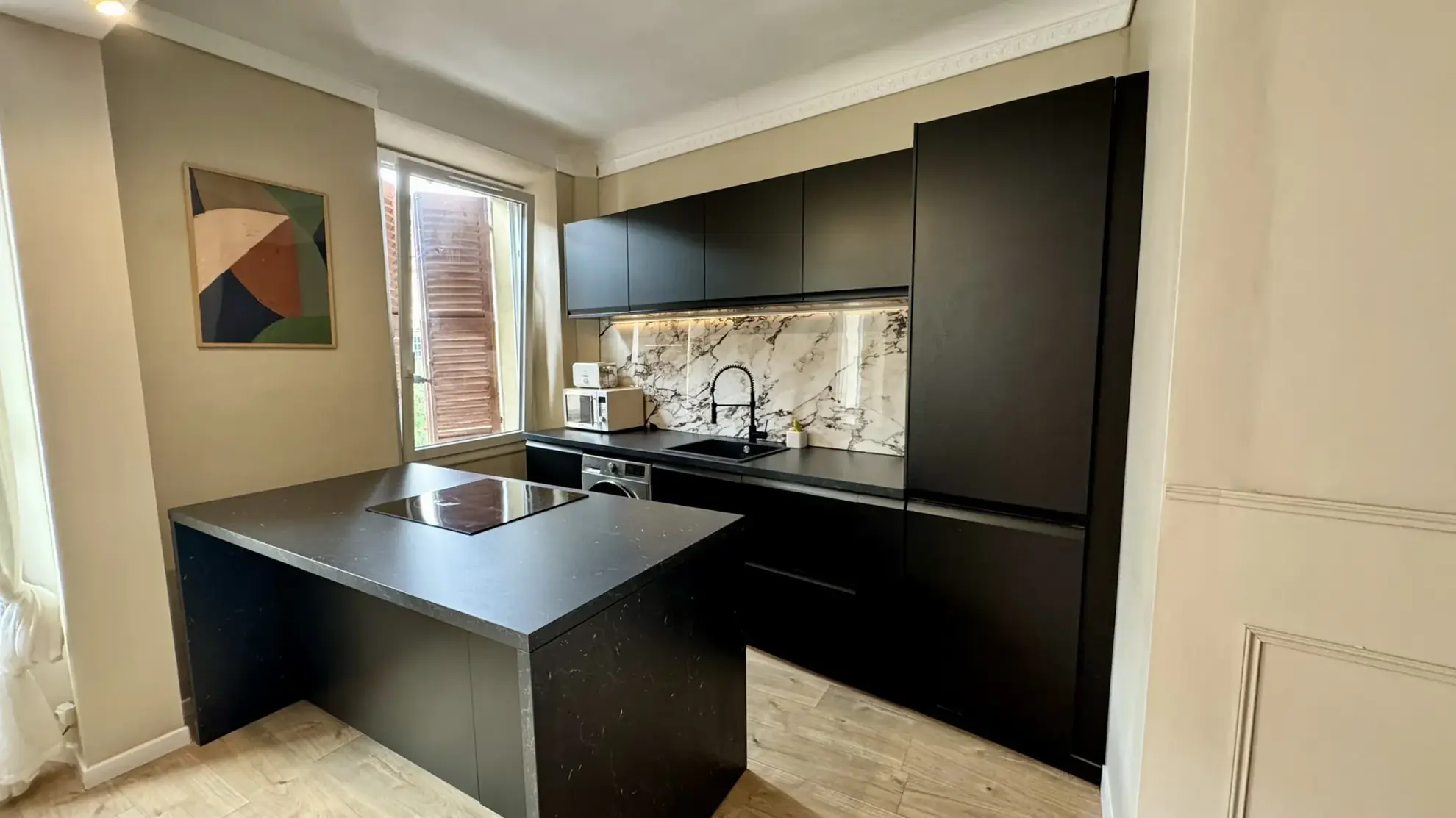 Appartement T3 rénové avec garage à Hyères, quartier Paul Long 