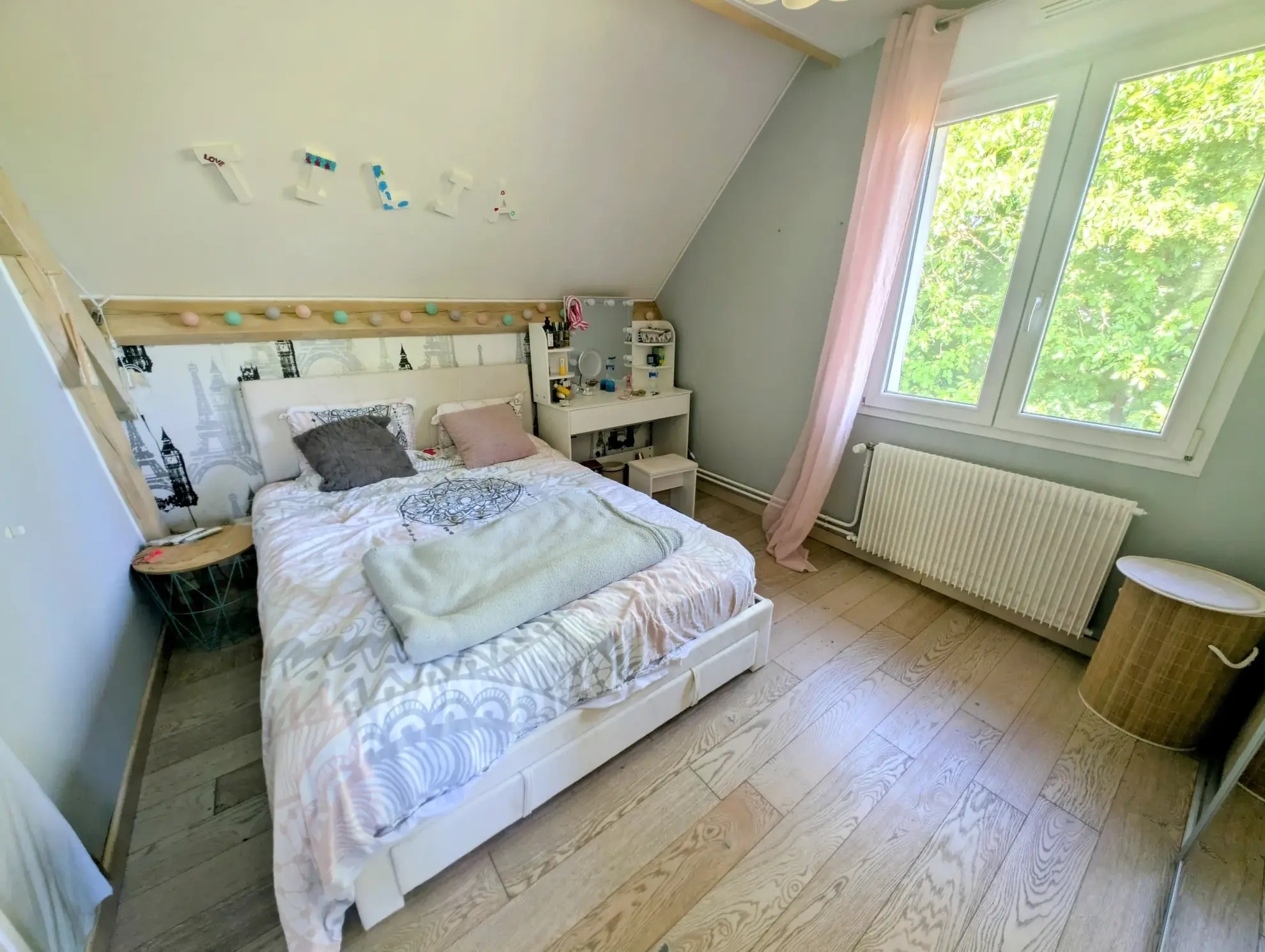 Maison familiale 4 chambres avec terrasse et chauffage géothermique à Saint Parres aux Tertres 