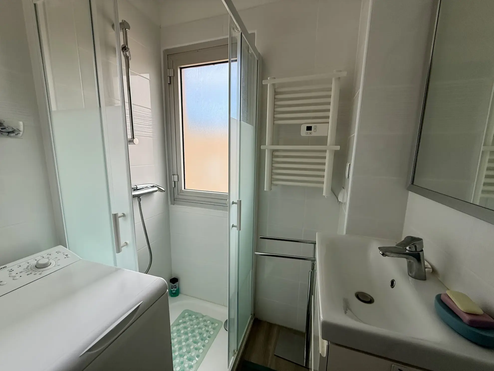 Charmant appartement 2 pièces avec vue mer à Bandol, résidence sécurisée 