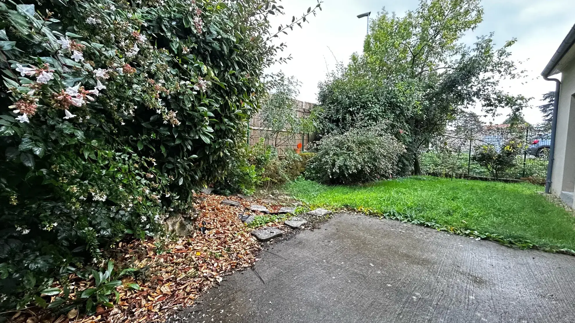 Maison de plain-pied à Coulon avec jardin et garage - Idéal famille 