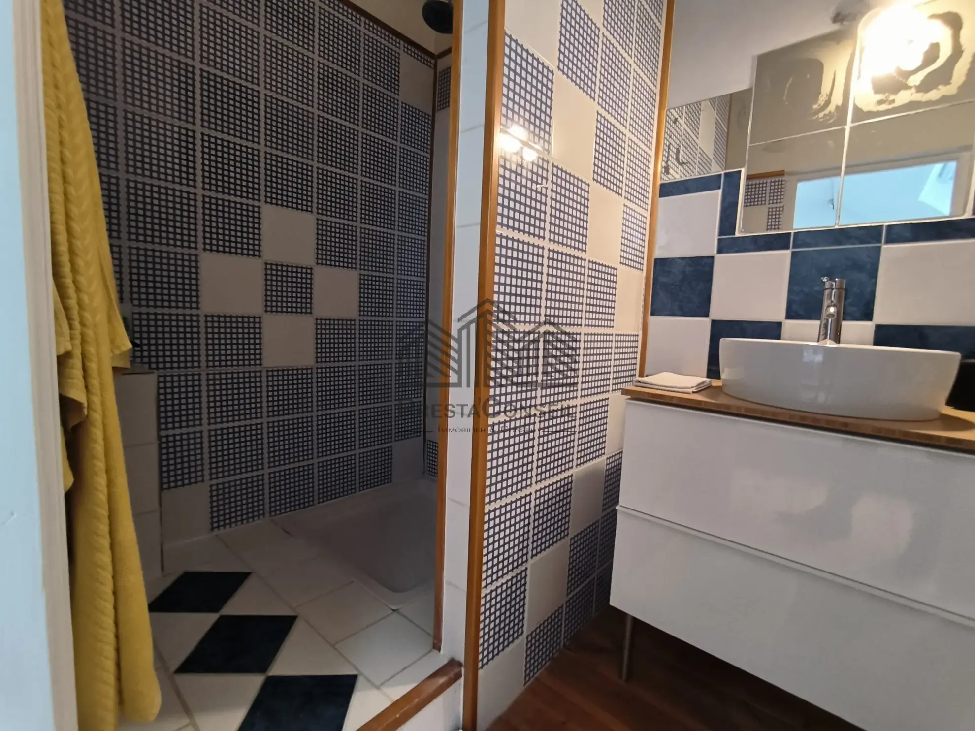 Appartement haussmannien de 91 m² en centre-ville d'Elbeuf à vendre 