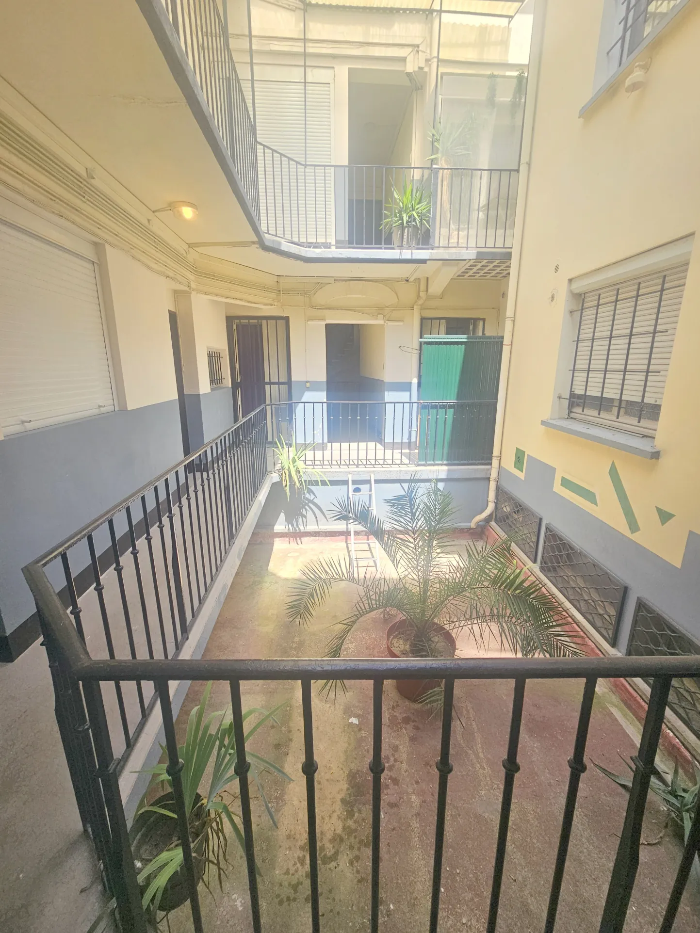 Studio à vendre à Montpellier Centre Ville - 11 m² lumineux et calme 