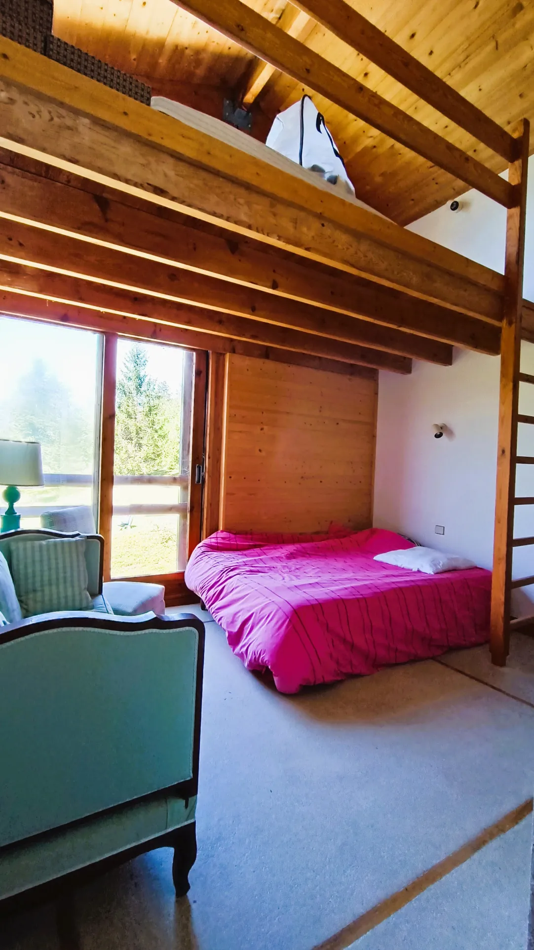 Maison architecte proche nature à Sorges – 183 m² avec terrain de 11 830 m² 