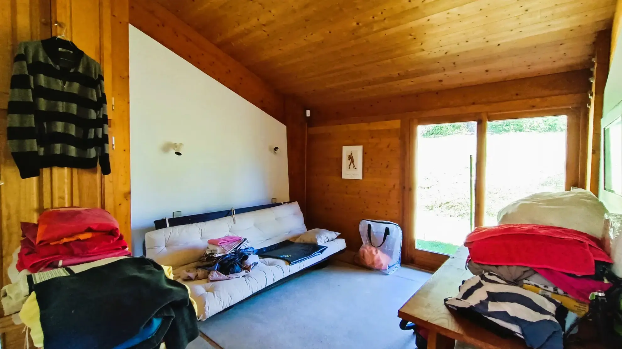 Maison architecte proche nature à Sorges – 183 m² avec terrain de 11 830 m² 