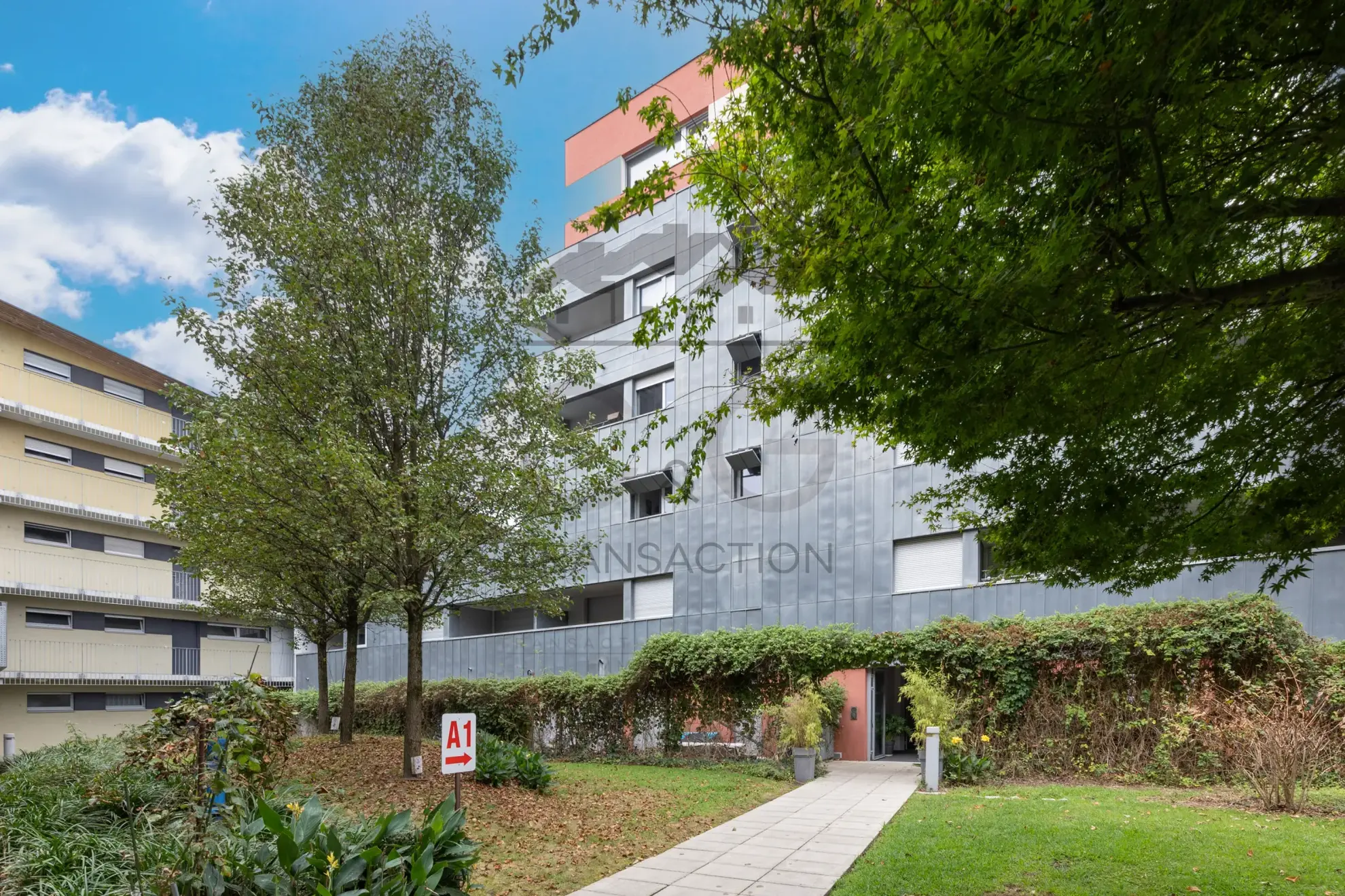 Spacieux T3 de 61m² avec terrasse et parking à Bayonne 