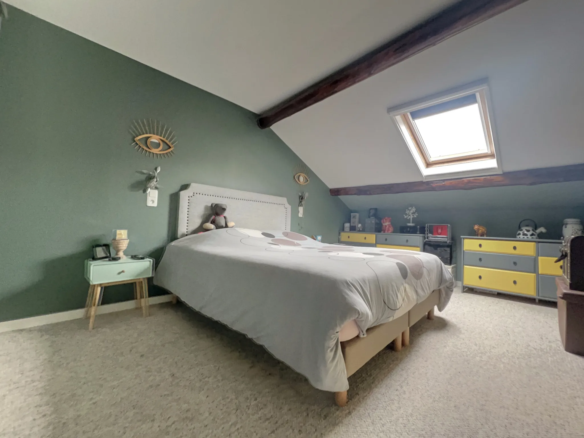 Appartement rénové à Longwy avec parking, terrasse et possibilité d'extension 