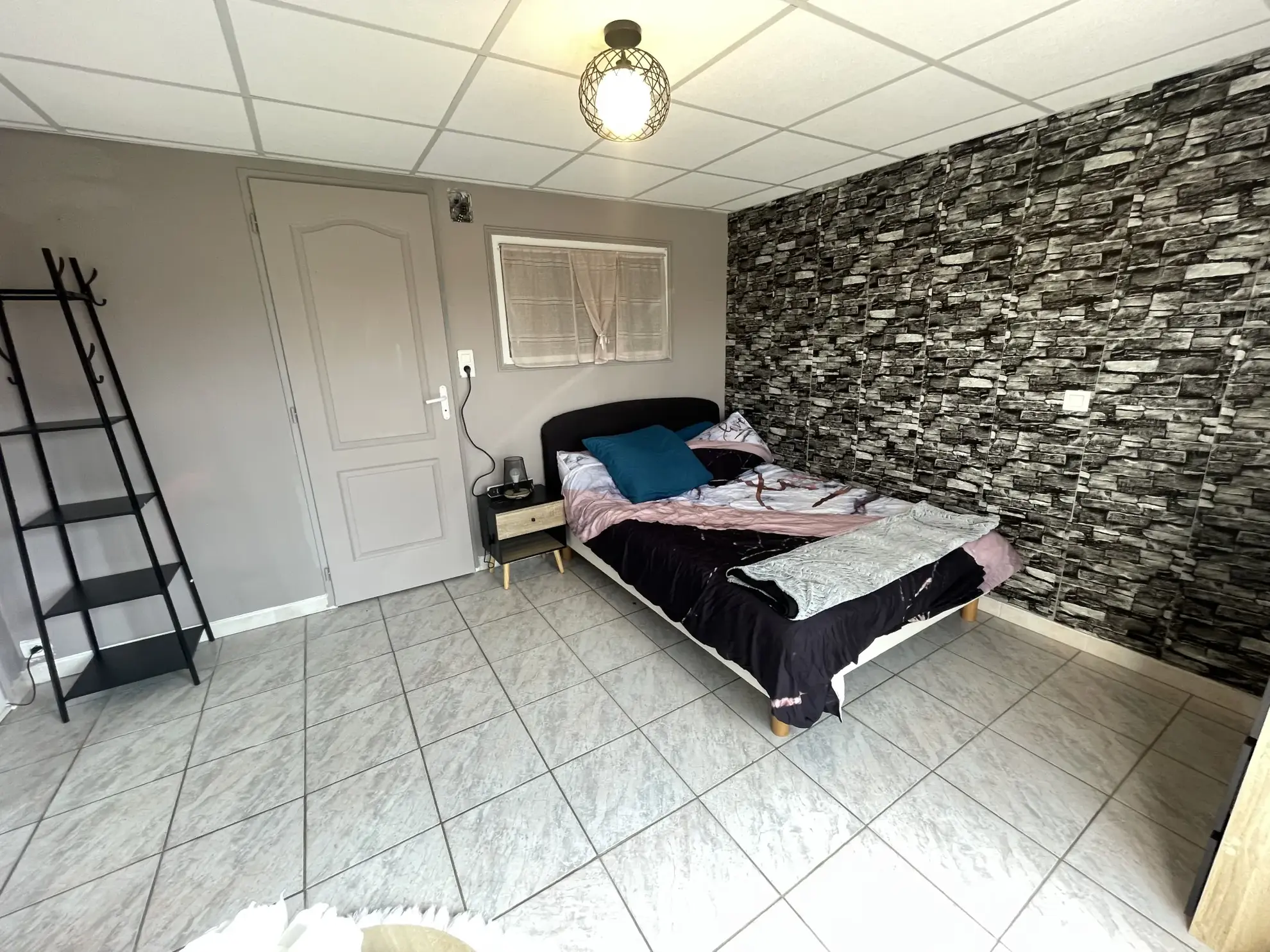 Maison 5 chambres avec sous-sol à Blis et Born en Dordogne, terrain arboré 