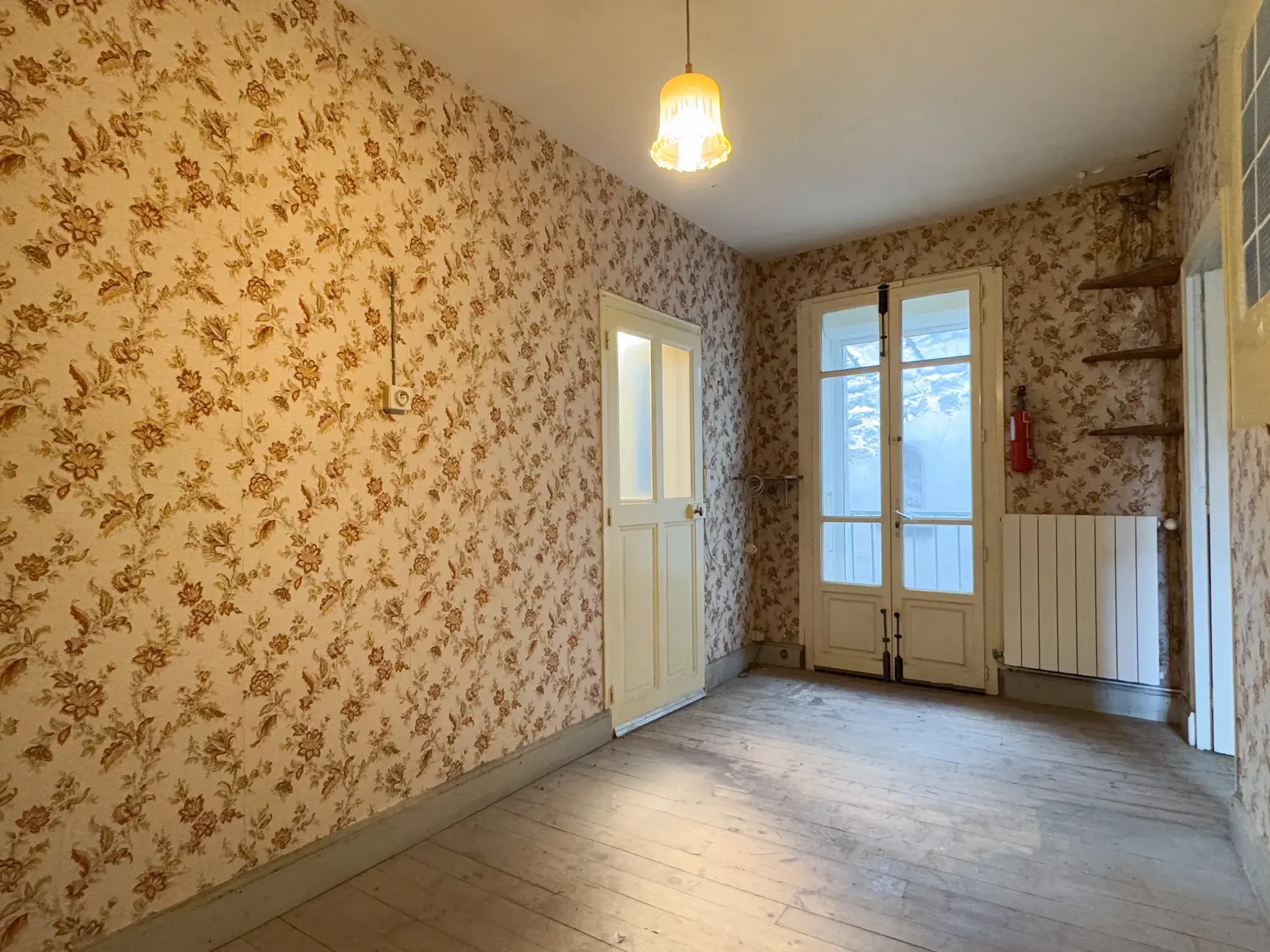 Maison de village à rénover de 85 m² avec terrains à Saint-Fortunat-sur-Eyrieux 
