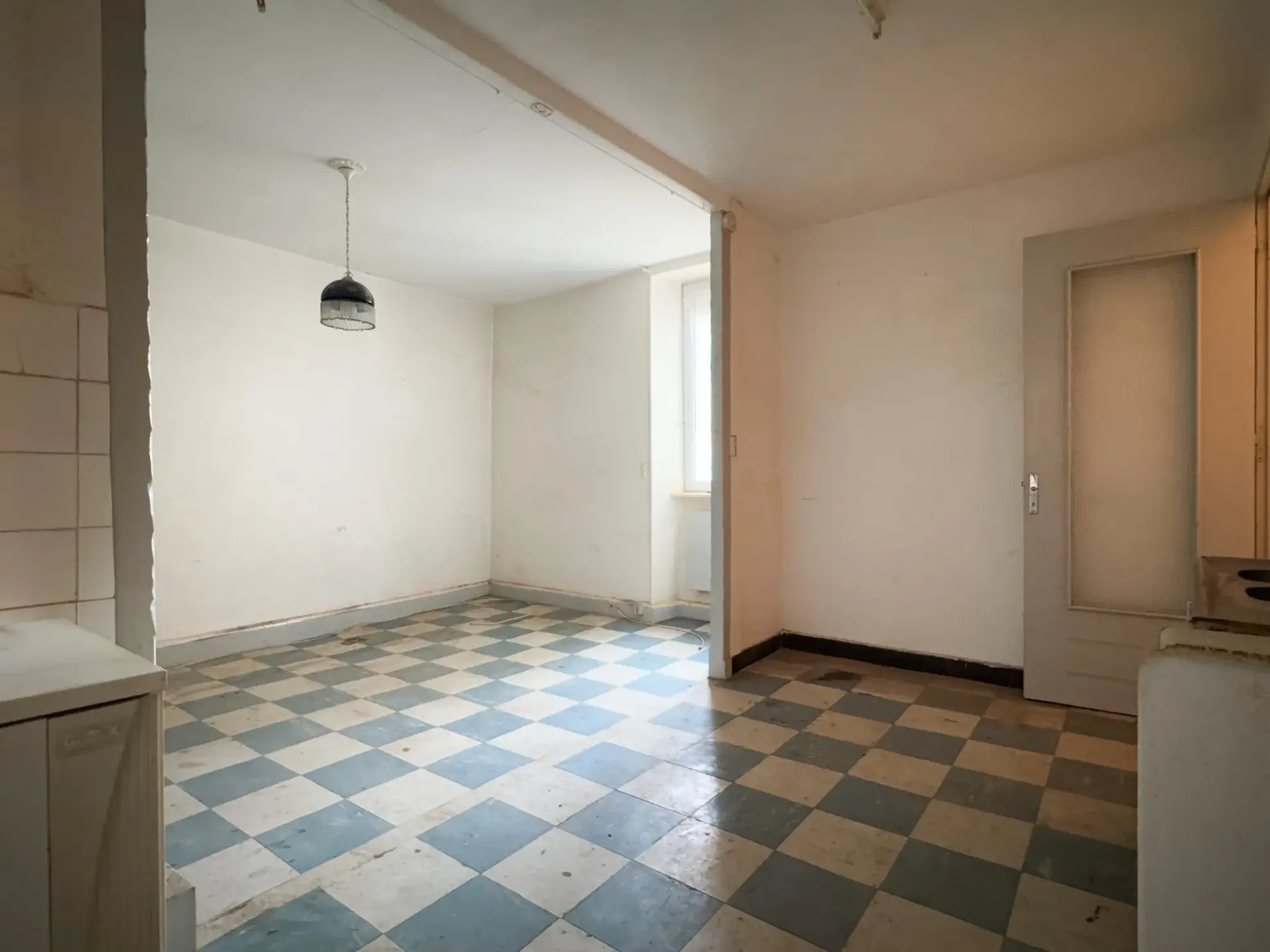 Maison de village à rénover de 85 m² avec terrains à Saint-Fortunat-sur-Eyrieux 