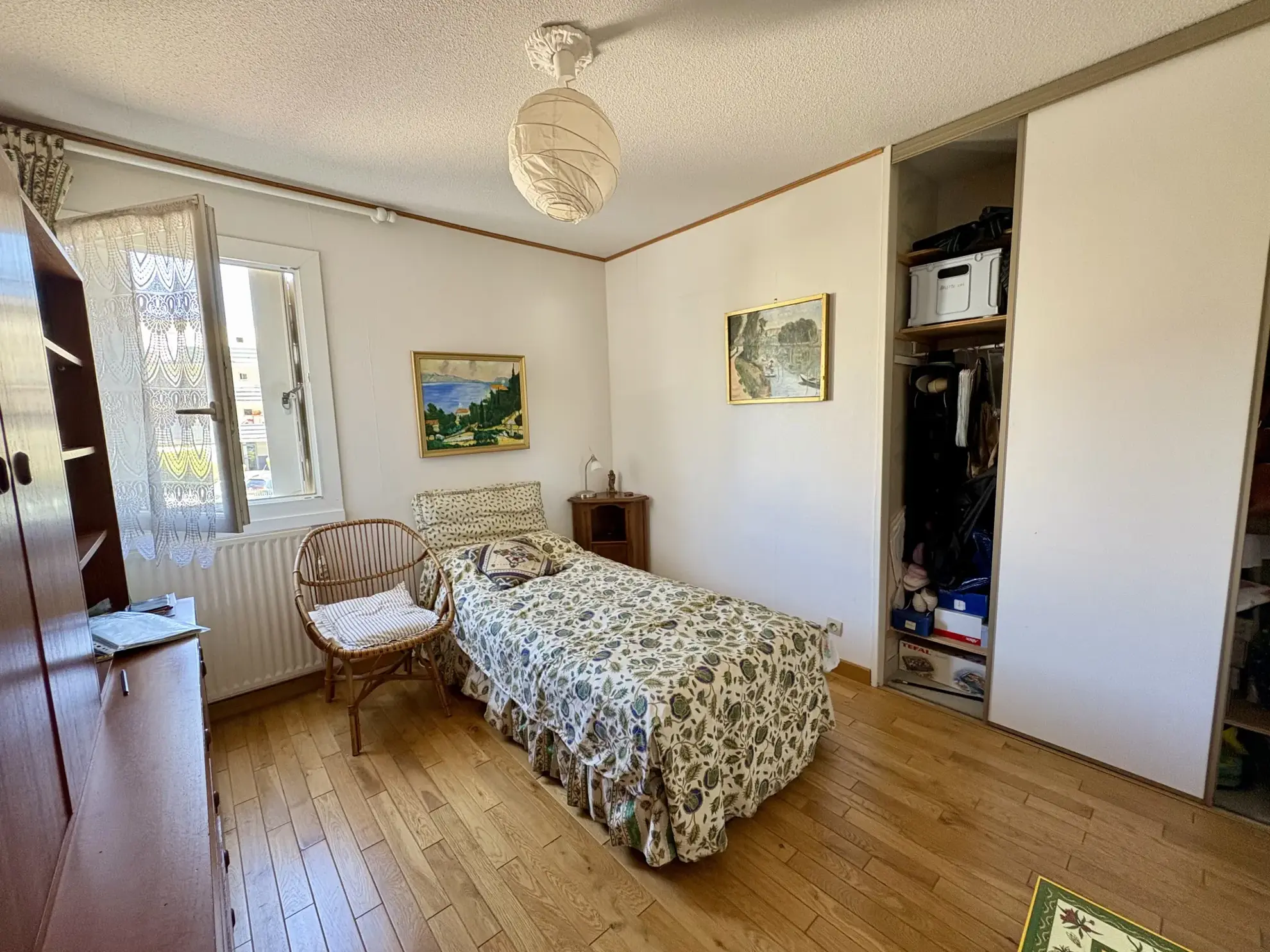 Appartement 4 pièces à Nîmes avec terrasse, parking et vue sur parc 