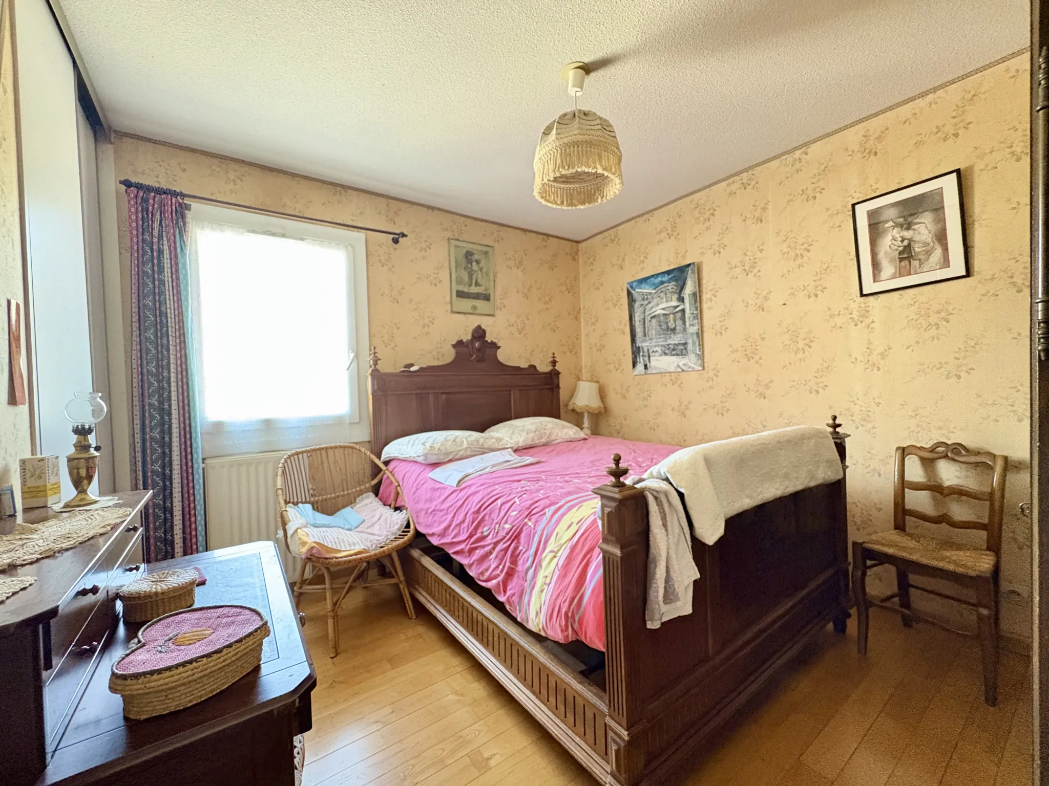 Appartement 4 pièces à Nîmes avec terrasse, parking et vue sur parc 